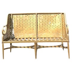 Vintage Coastal-Sofa aus Aluminiumguss mit Diamanten im Punch-Schliff