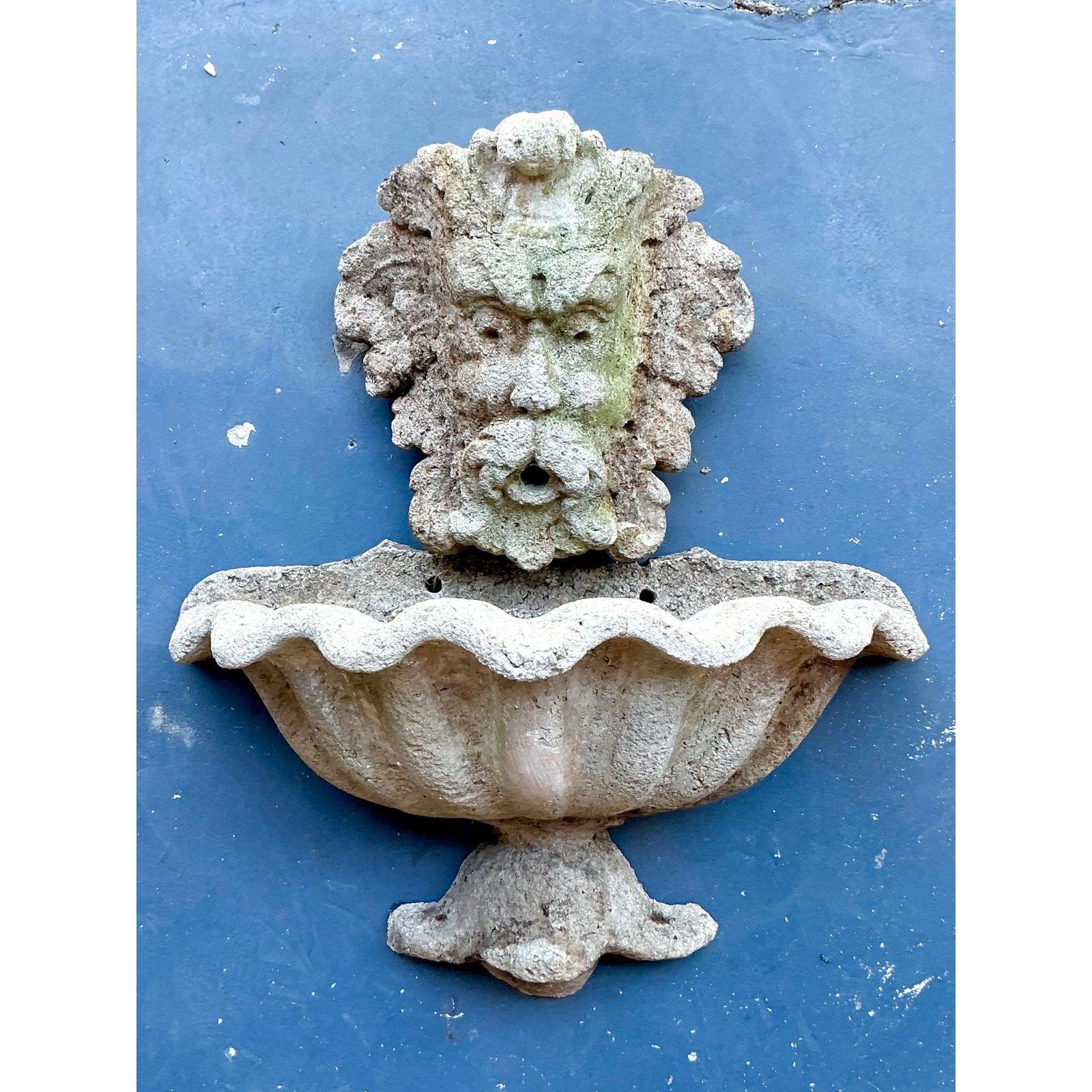 Vintage Coastal Cast Stone Clamshell Fountain In Good Condition For Sale In West Palm Beach, FL