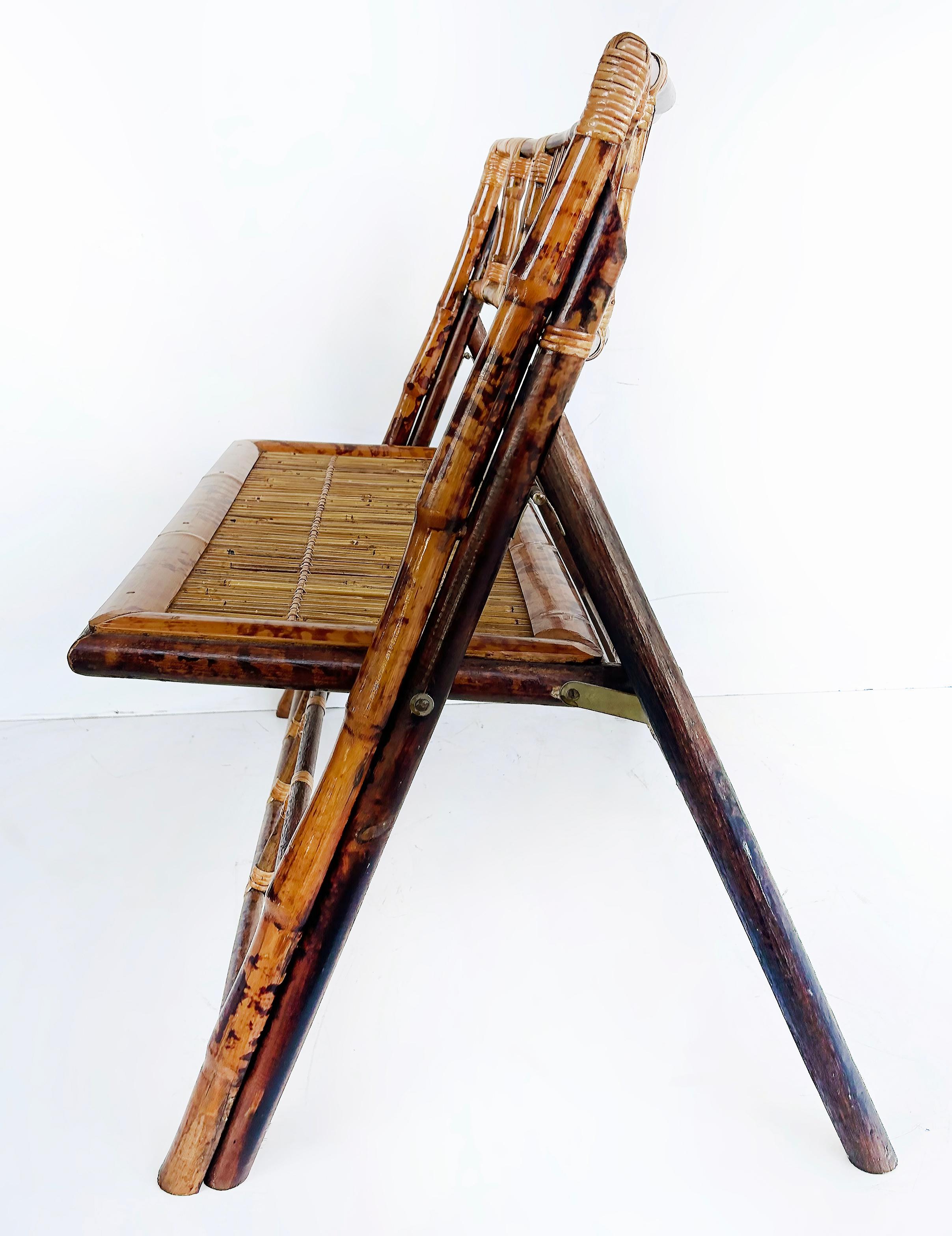 Vintage Coastal Chic Rattan, Reed Folding Bench, Rich Patina, Well-constructed 1