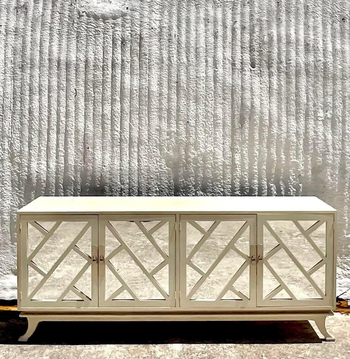 Moderne Crédence Chippendale chinoise à miroir, après le siècle dernier en vente