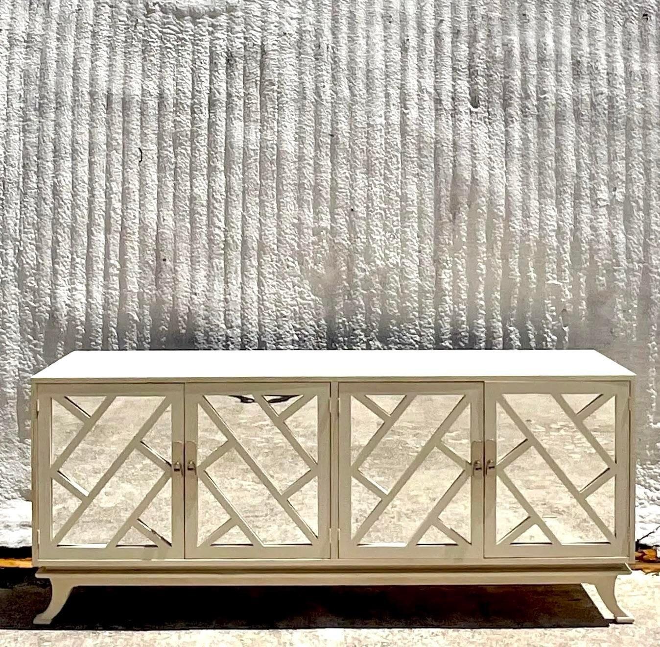 Crédence Chippendale chinoise à miroir, après le siècle dernier Bon état - En vente à west palm beach, FL