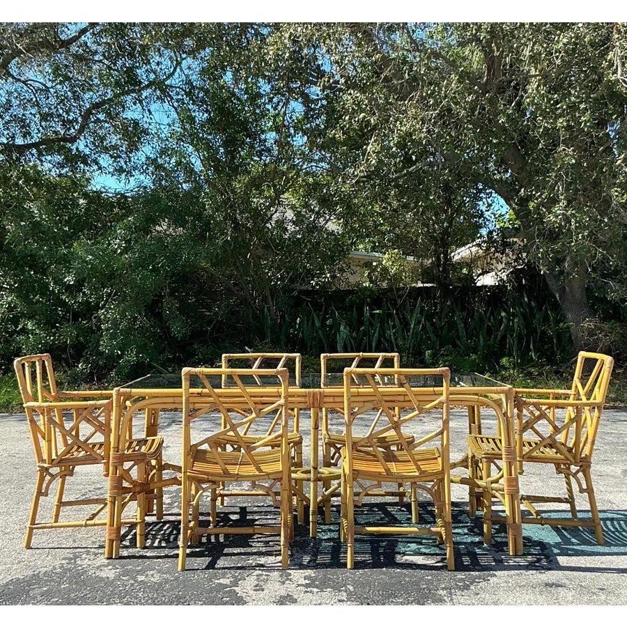 20ième siècle Ensemble de 7 salles à manger vintage en rotin Chippendale chinois de la côte en vente