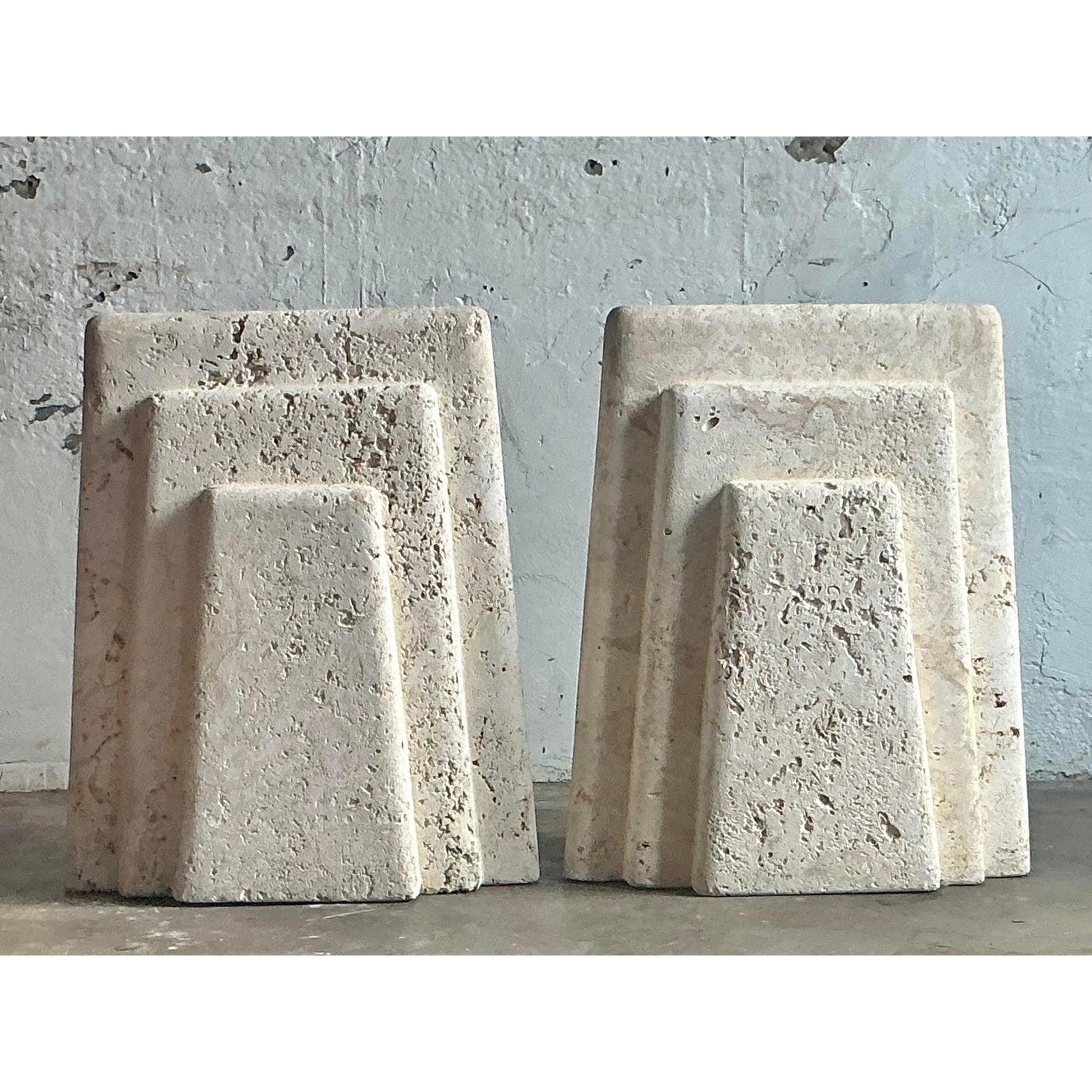 Fine XX secolo Piedistalli per tavolo da pranzo in pietra coquina vintage - Set di 2 in vendita
