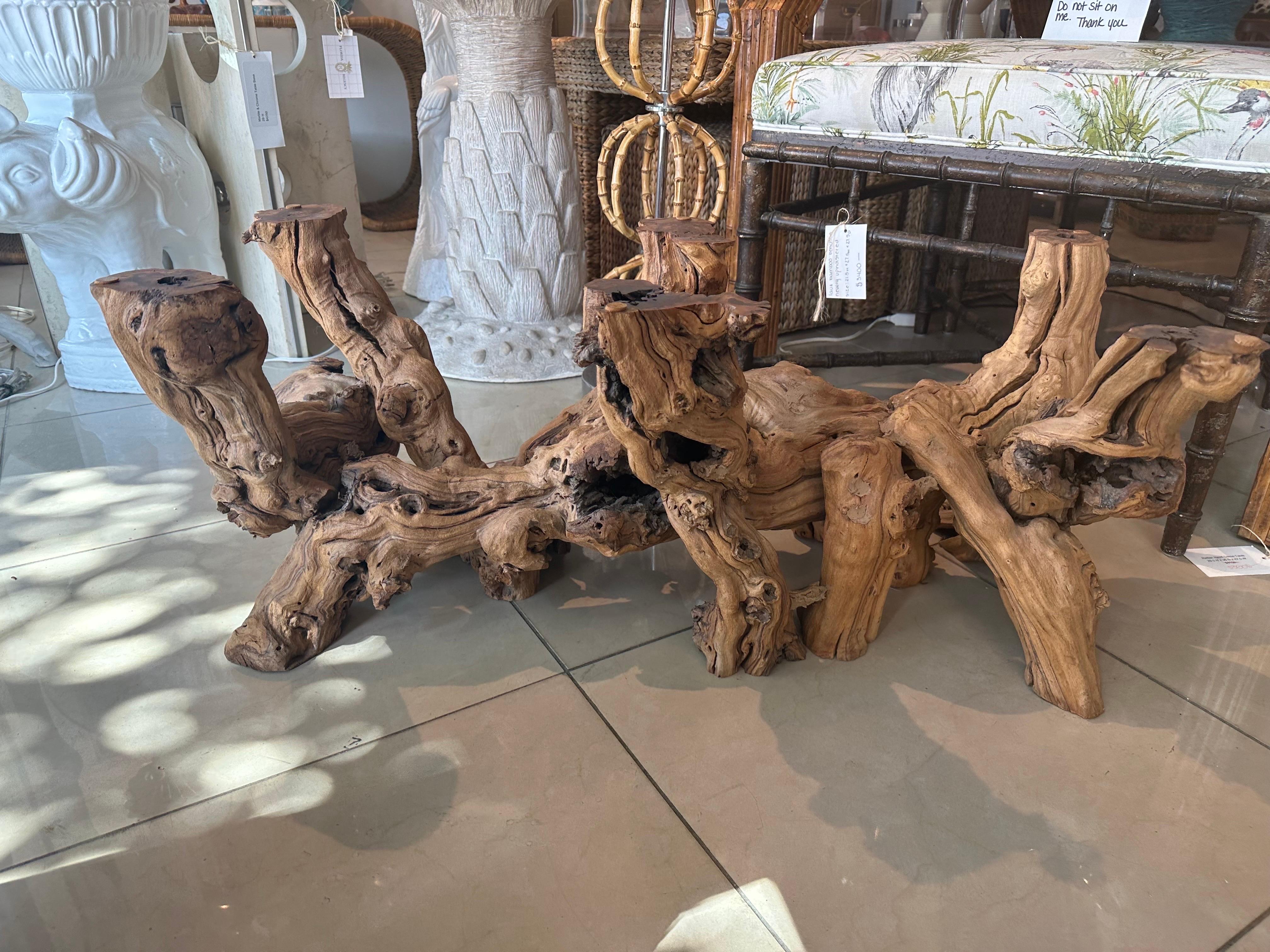 Table basse de cocktail d'époque en bois de ronce de cyprès et bois flotté en vente 3