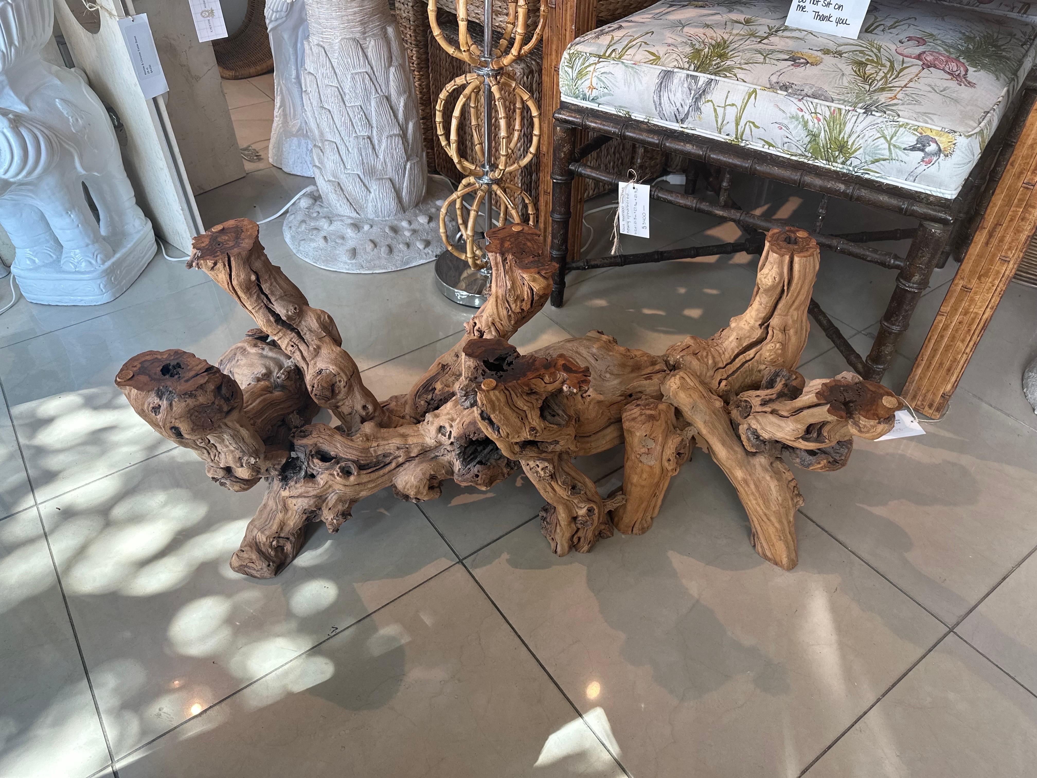 Table basse de cocktail d'époque en bois de ronce de cyprès et bois flotté en vente 6
