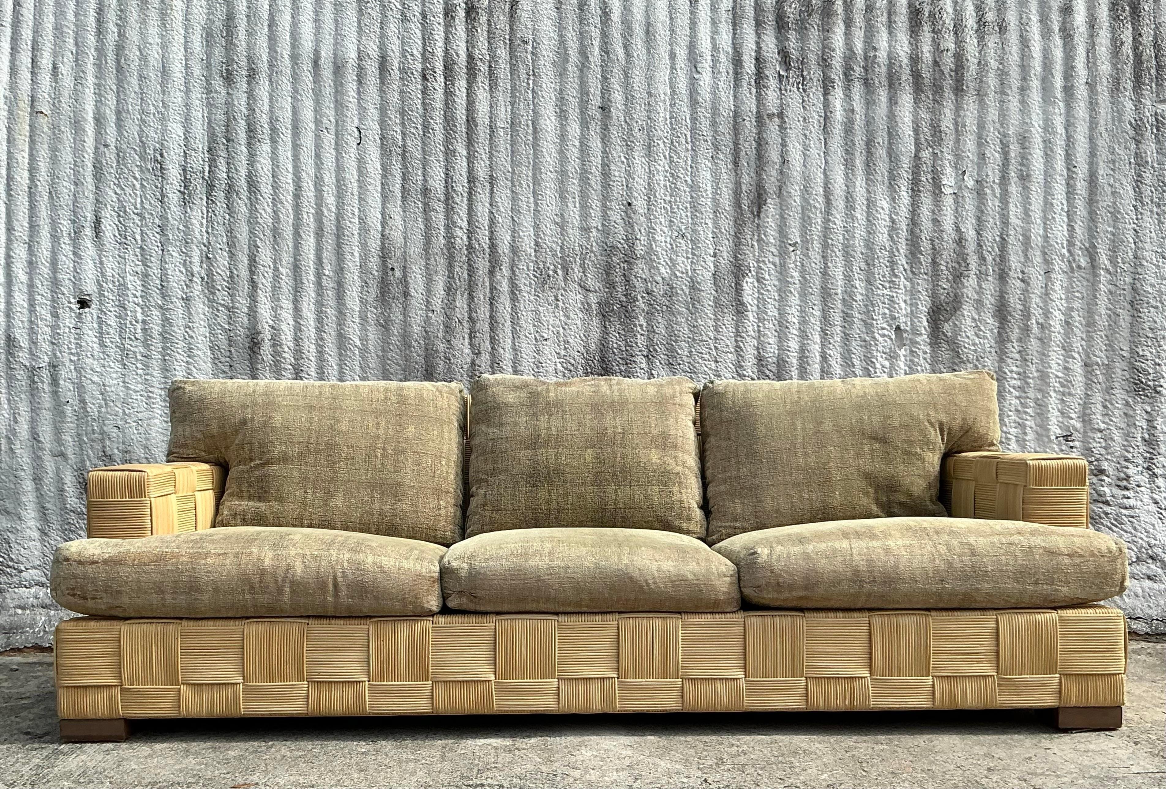 Gewebtes Rattan-Sofa Coastal Donghia Block Island, Vintage im Angebot 5