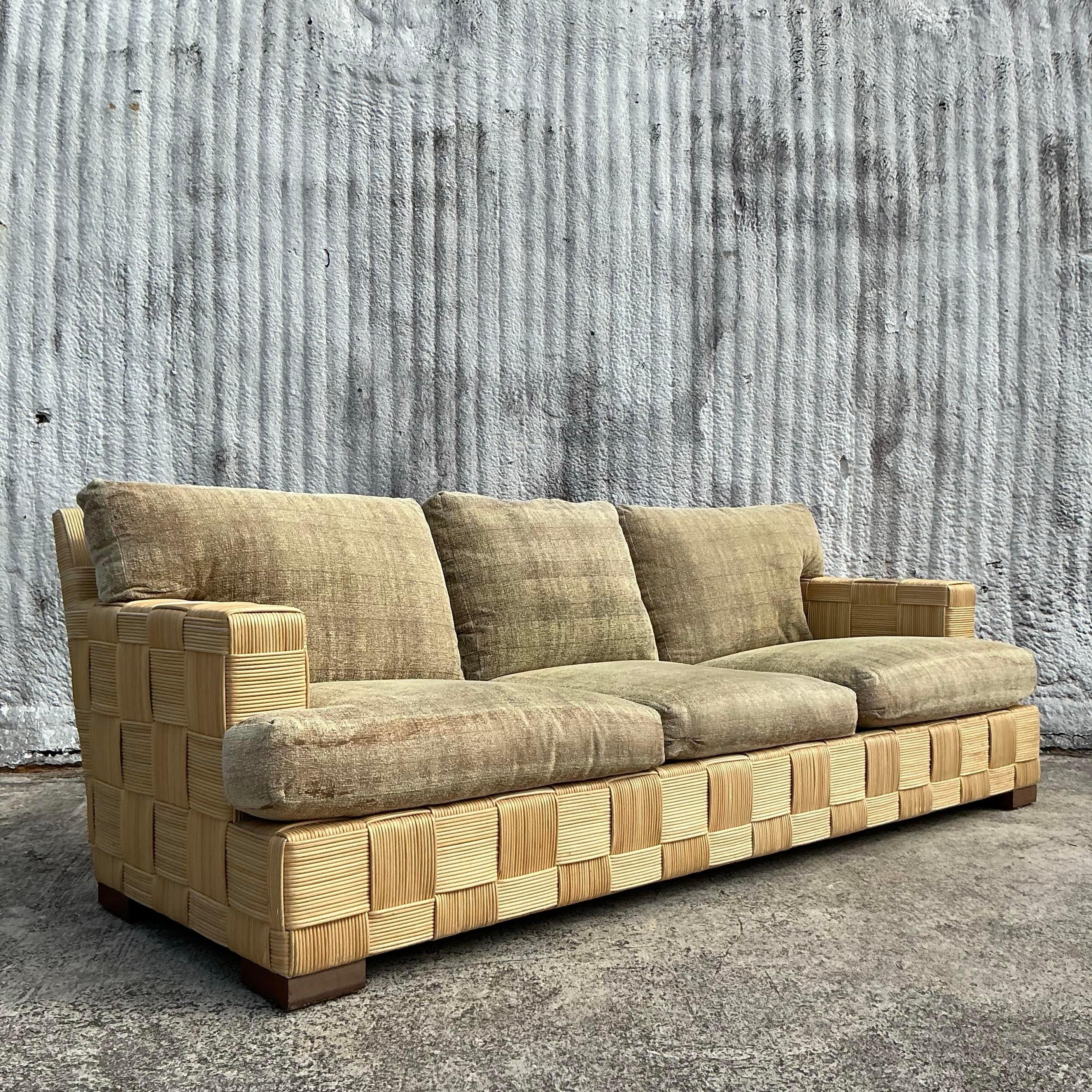 Gewebtes Rattan-Sofa Coastal Donghia Block Island, Vintage im Angebot 6