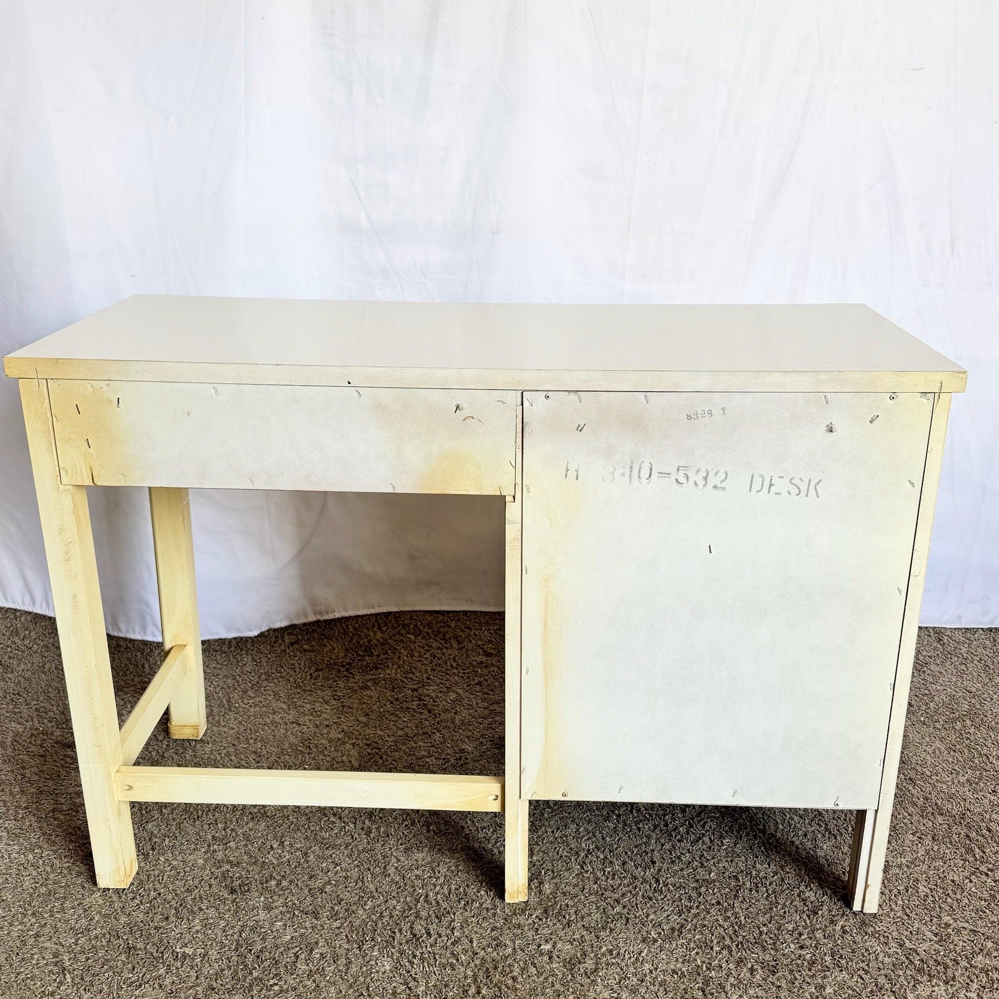 Vintage Coastal Faux Bamboo Wicker Writing Desk by Henry Link For Sale 2