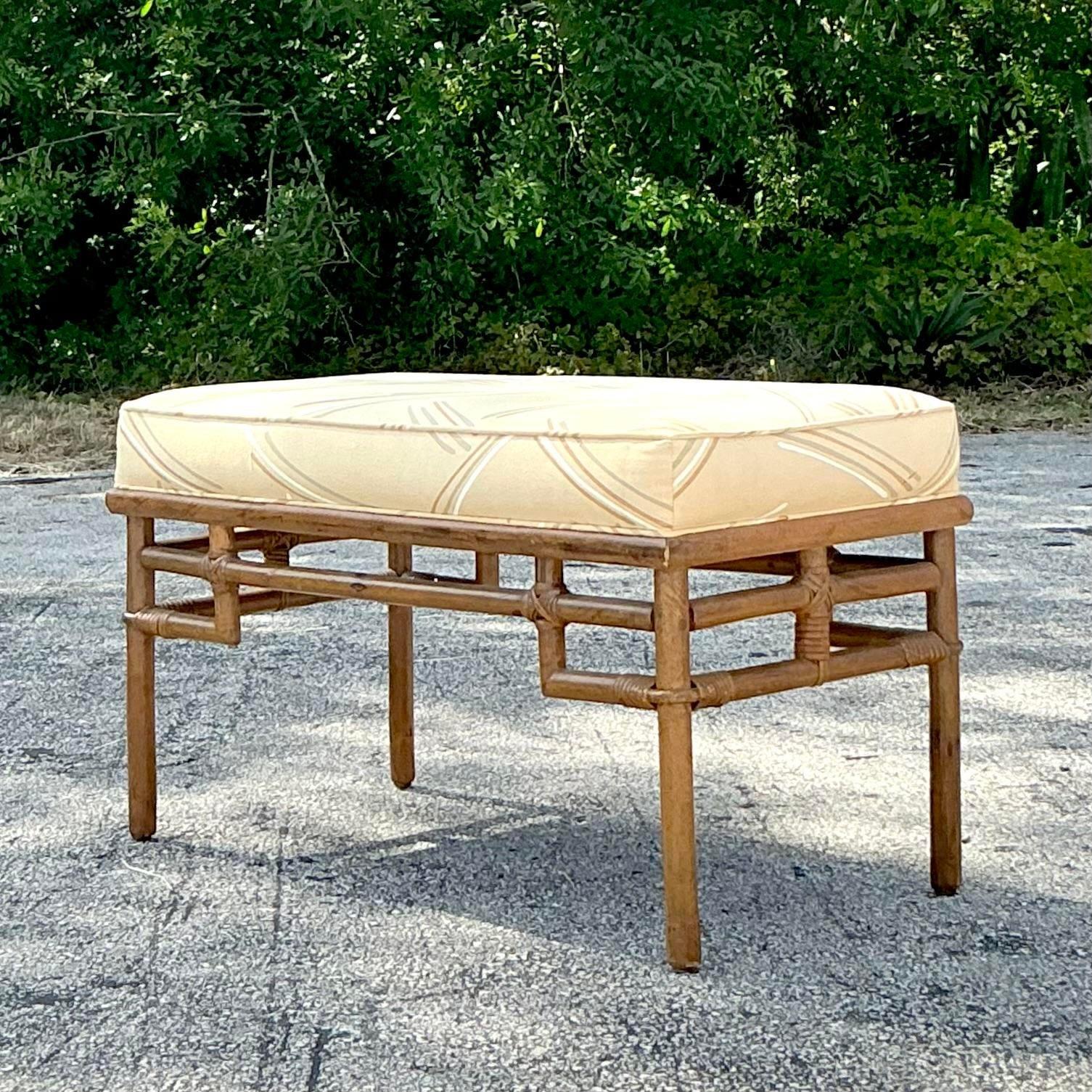 20ième siècle Banc vintage côtier en rotin Ficks Reed en vente