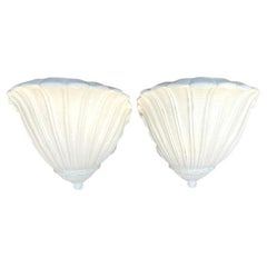 Coastal-Wandleuchter aus geriffeltem Gips im Vintage-Stil - ein Paar