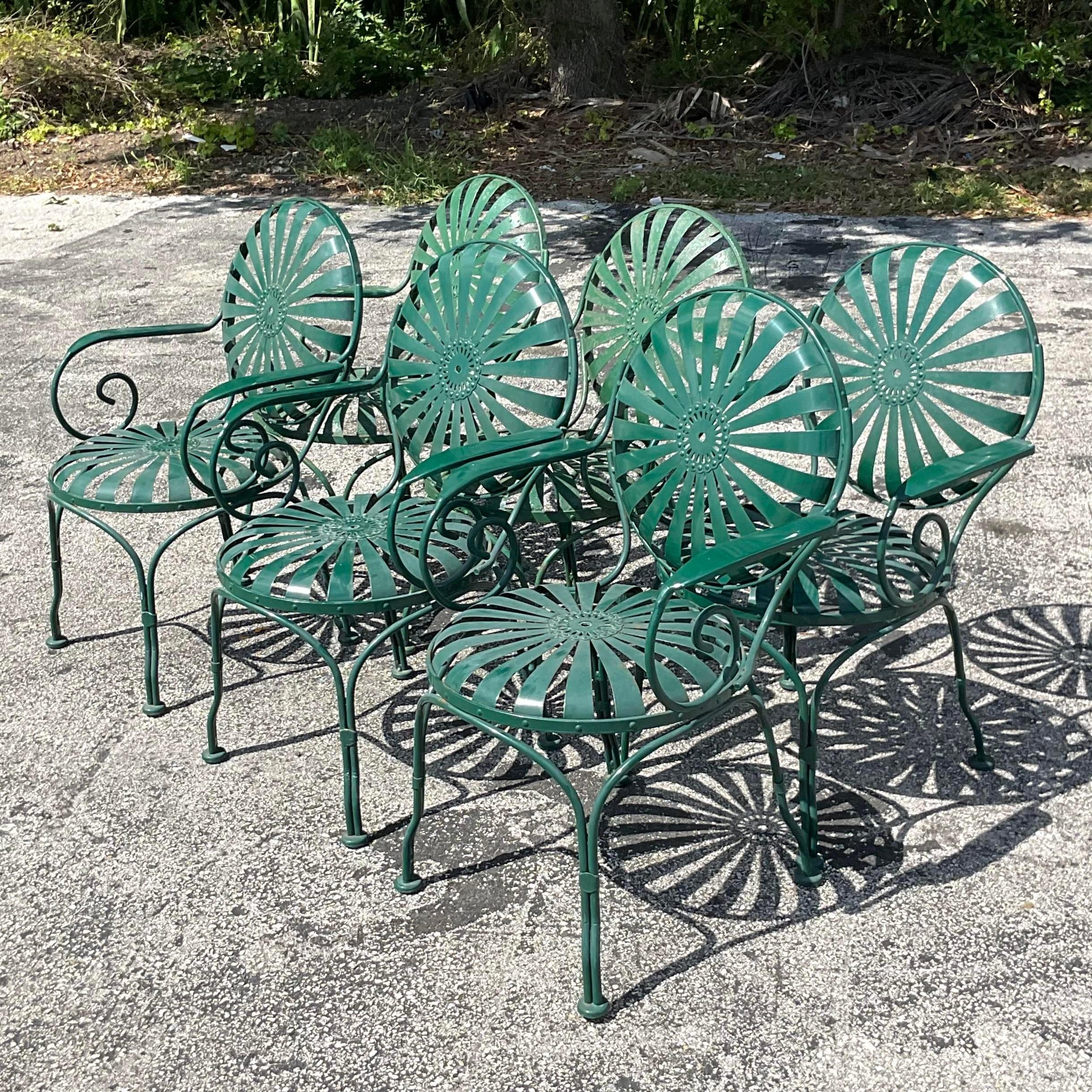 Vintage Coastal Francois Carre Sunburst Wrought Iron Chairs - Set of 6 In Good Condition In west palm beach, FL