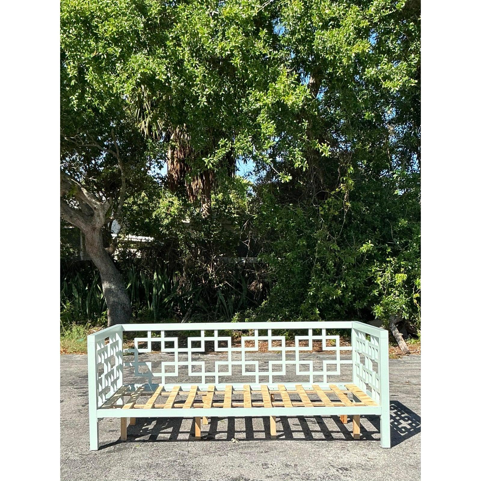 Vintage Coastal Fretwork Daybed 1