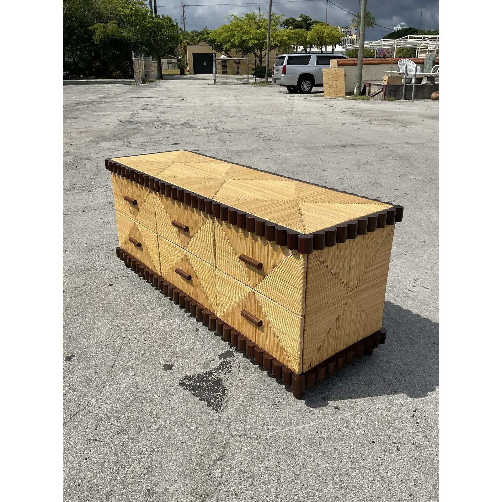 Vintage Coastal Geometric Rush and Scalloped Mahogany Dresser In Good Condition In west palm beach, FL