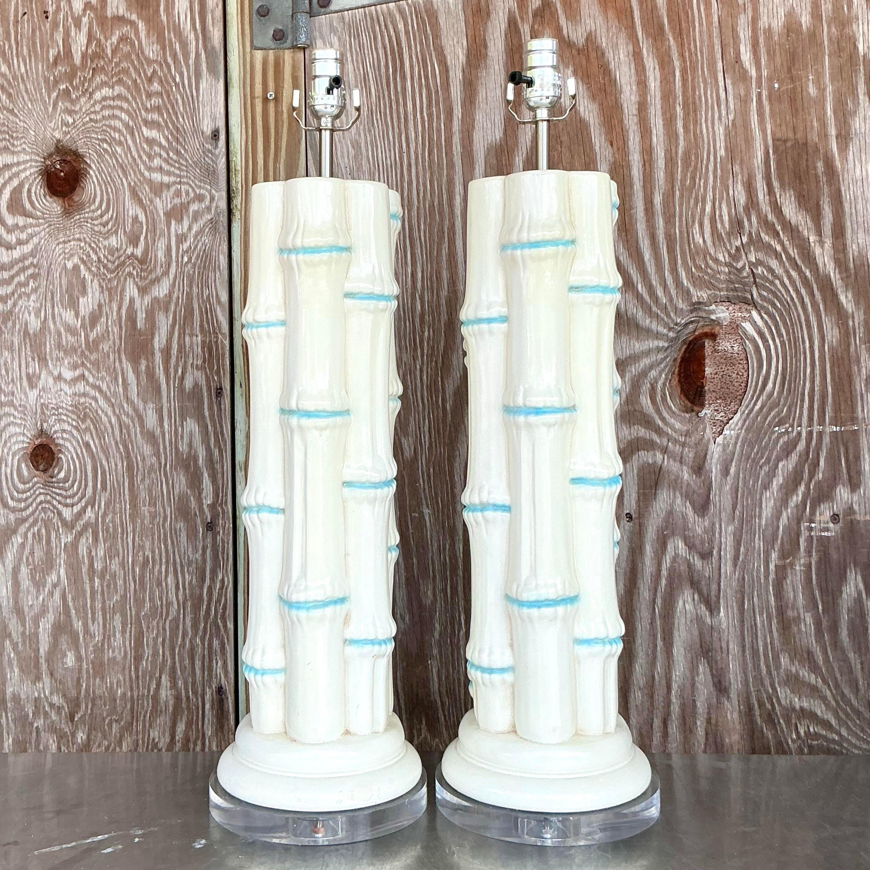 Paire de lampes vintage en céramique émaillée en bambou pour la côte Bon état - En vente à West Palm Beach, FL