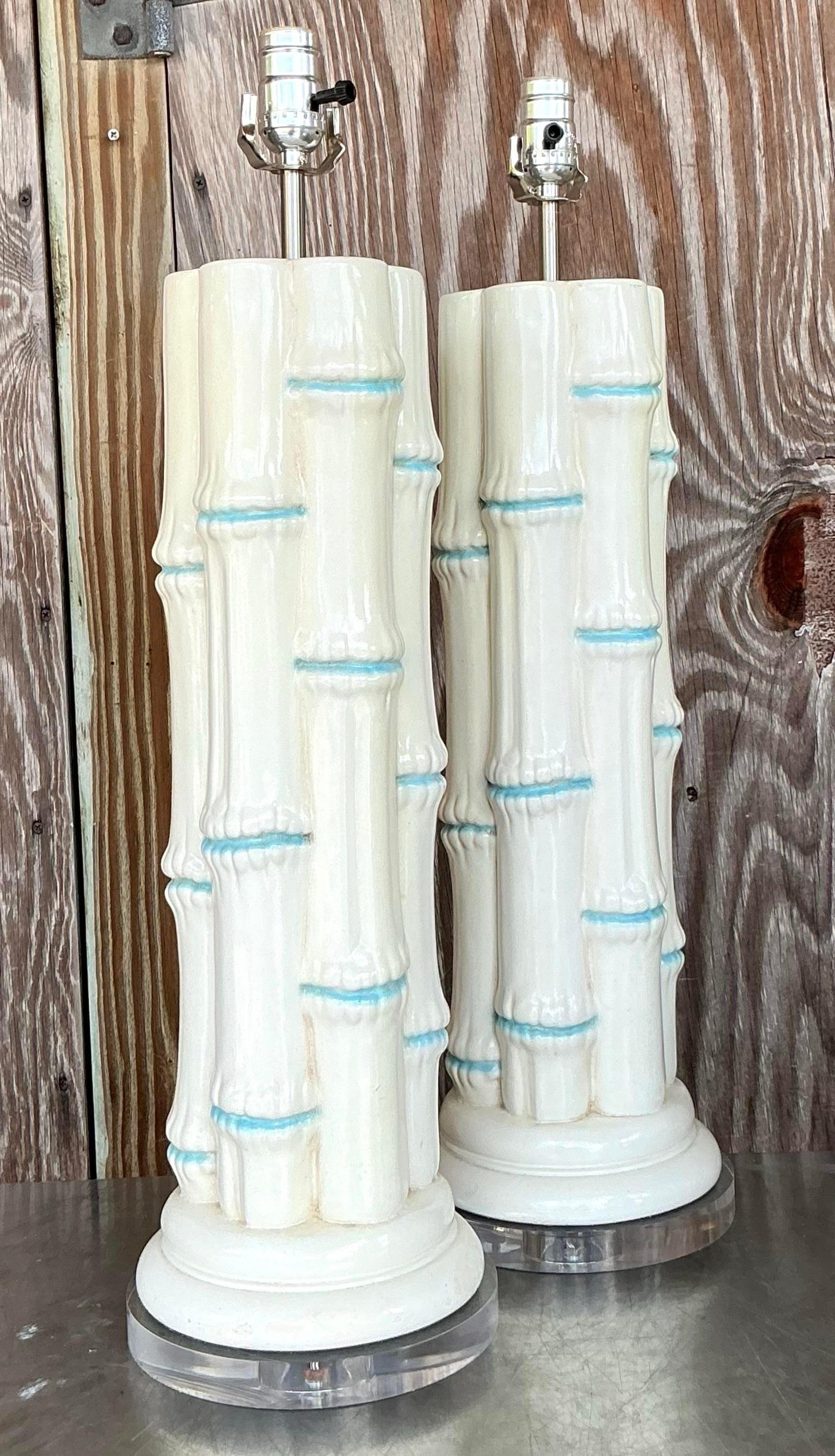 20ième siècle Paire de lampes vintage en céramique émaillée en bambou pour la côte en vente