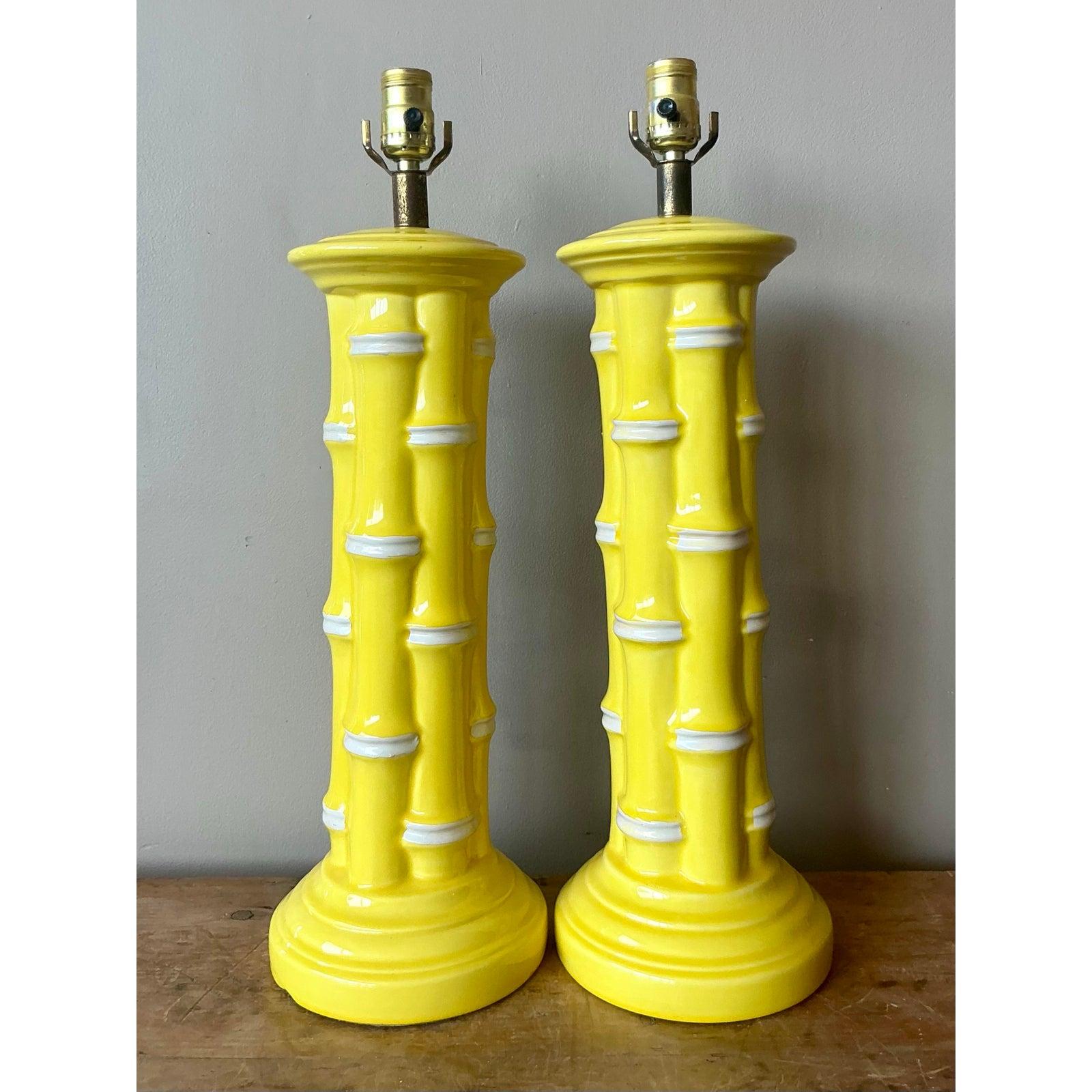 Lámparas de bambú de cerámica esmaltada costera vintage - Un par en venta 2