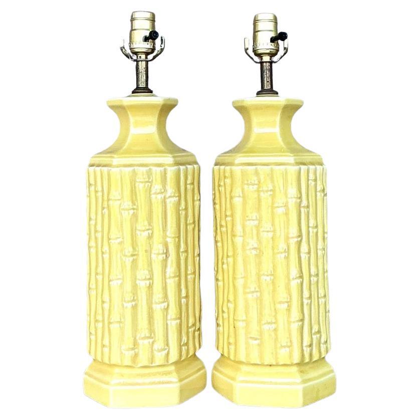 Coastal-Lampen aus glasierter Keramik und Bambus im Vintage-Stil – ein Paar