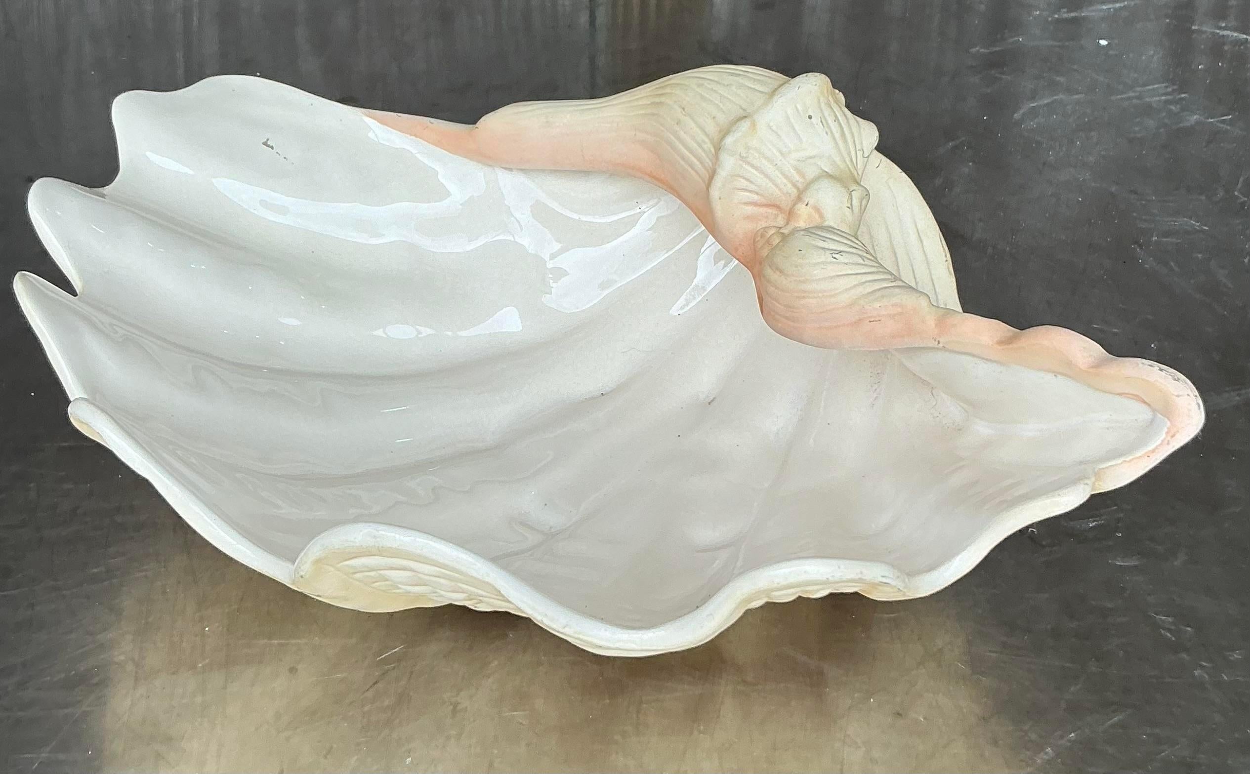 Coquillage de palourde vintage en céramique émaillée côtière en vente 1