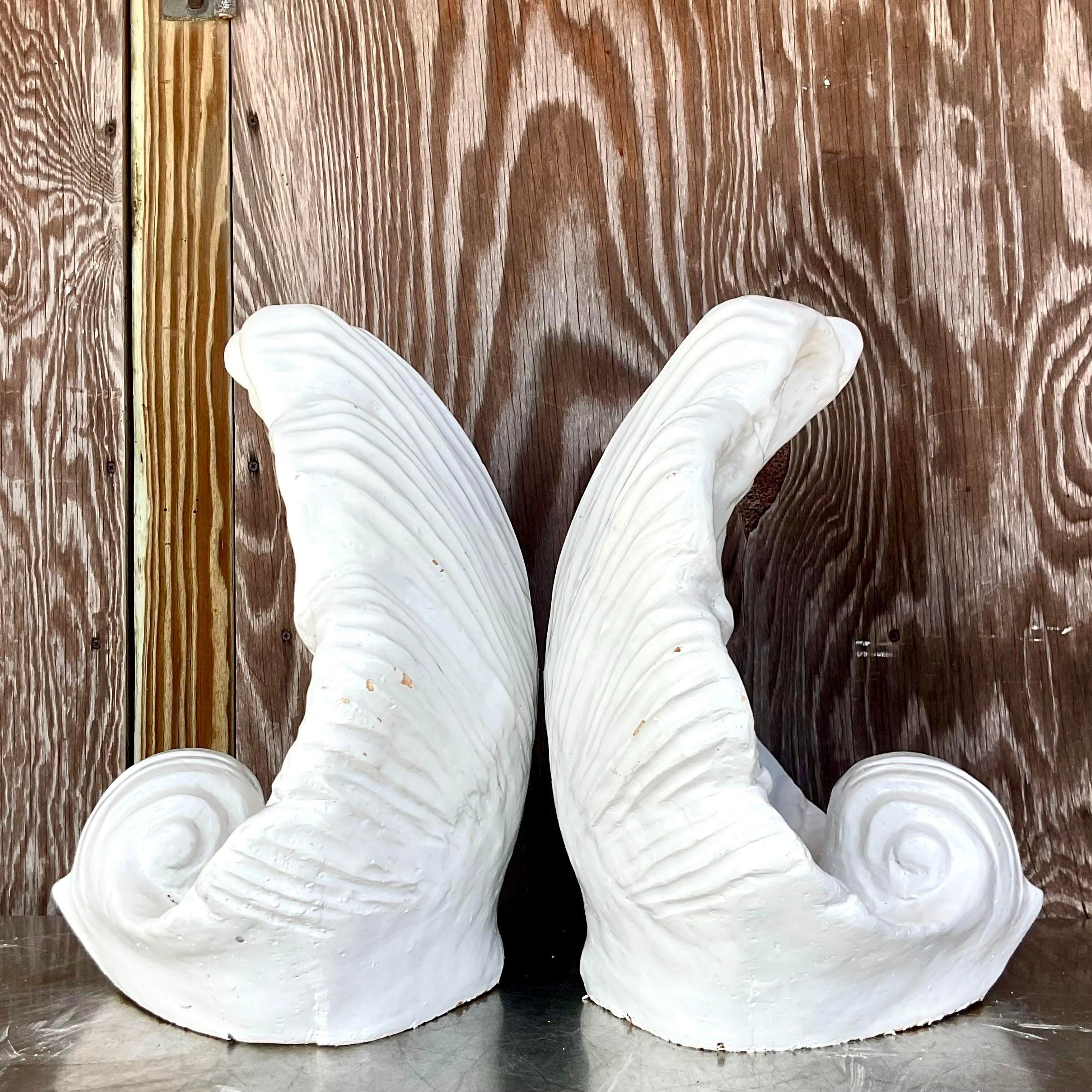 Vintage Coastal Glazed Ceramic Clam Shells - a Pair In Good Condition For Sale In west palm beach, FL