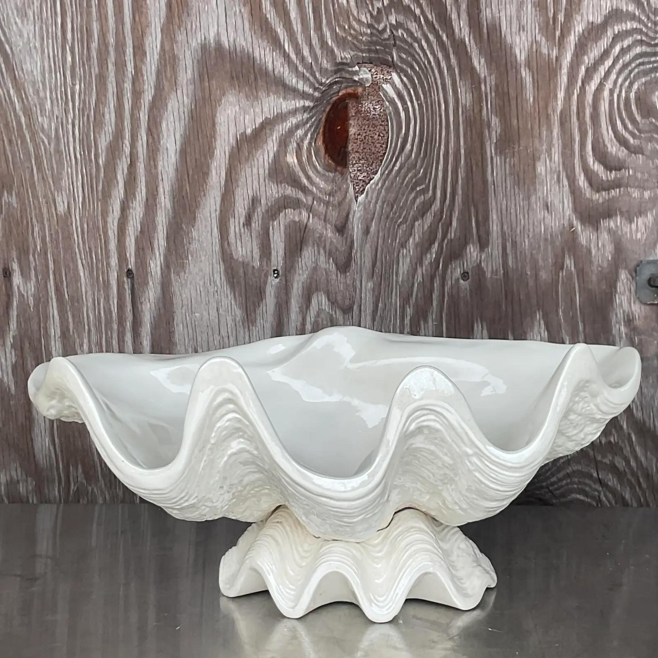 large clamshell bowl