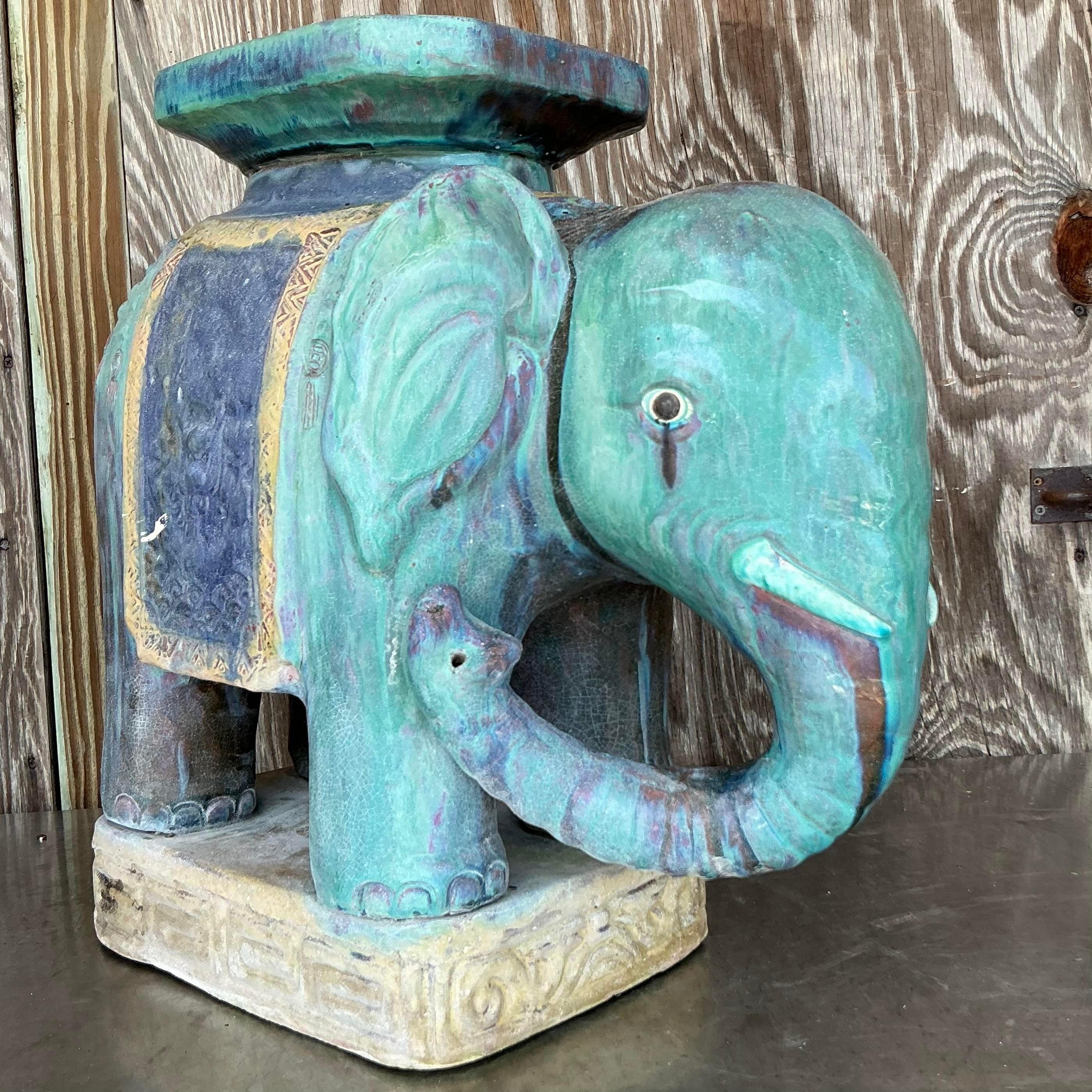 Américain Tabouret bas éléphant vintage en céramique émaillée côtière en vente