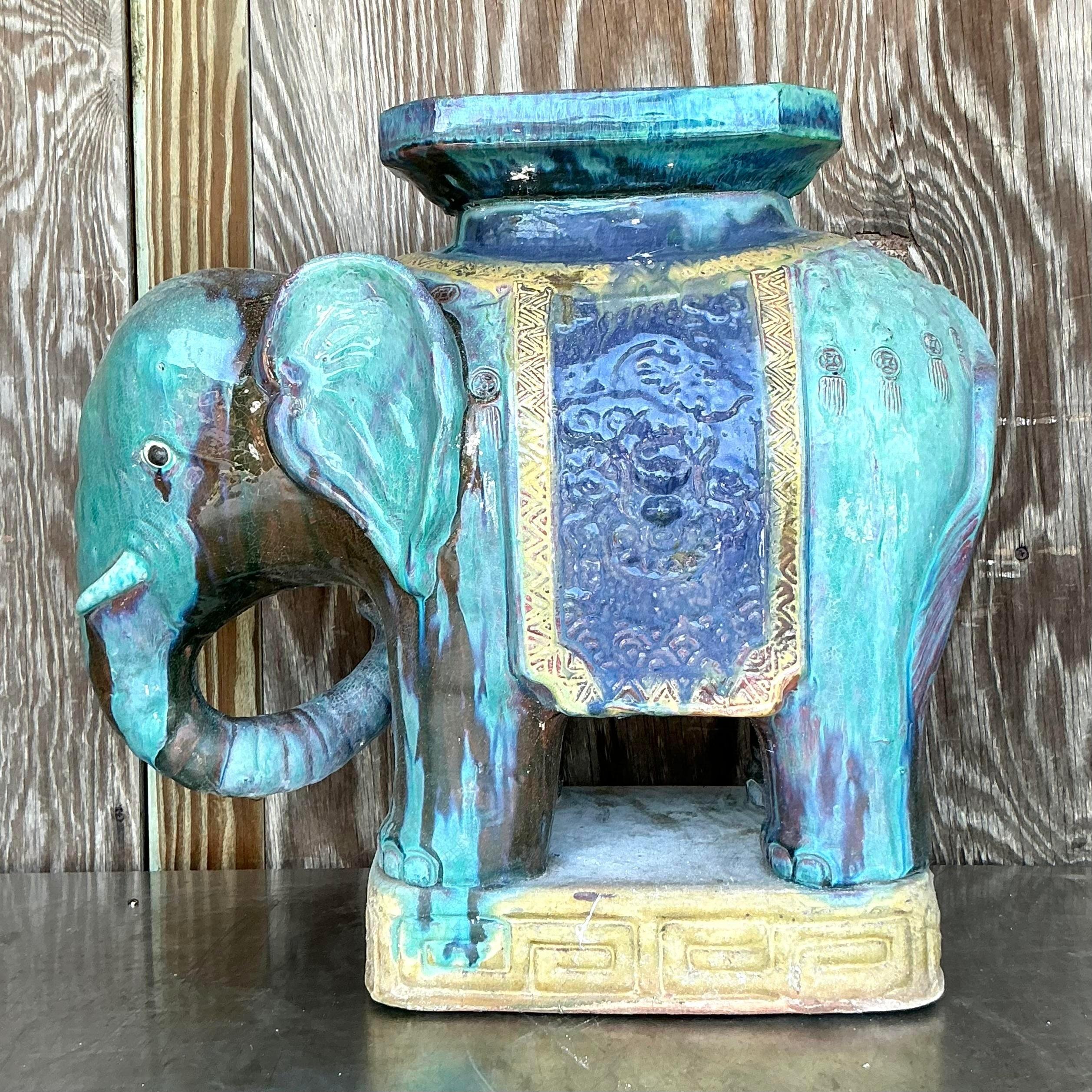 Céramique Tabouret bas éléphant vintage en céramique émaillée côtière en vente