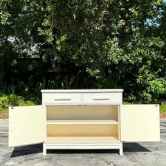 Buffet à panneaux en toile d'herbe de style côtier d'après Ficks Reed