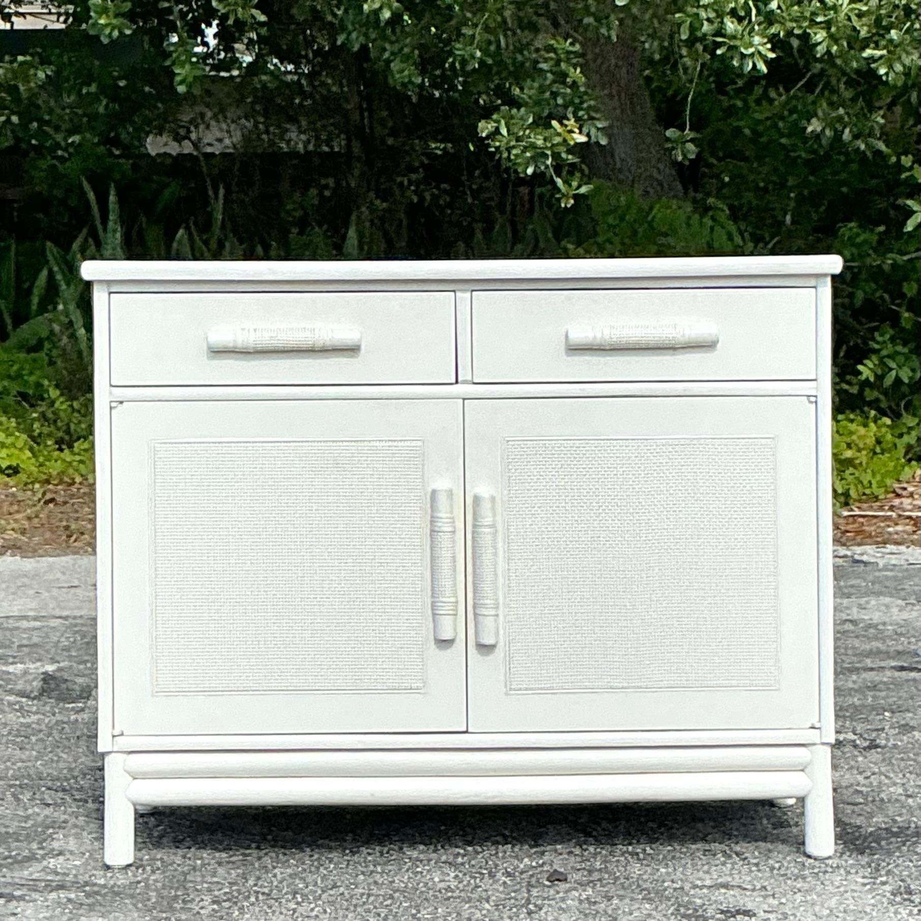 Vintage Coastal Grasscloth Panel Sideboard After Ficks Reed In Good Condition For Sale In West Palm Beach, FL