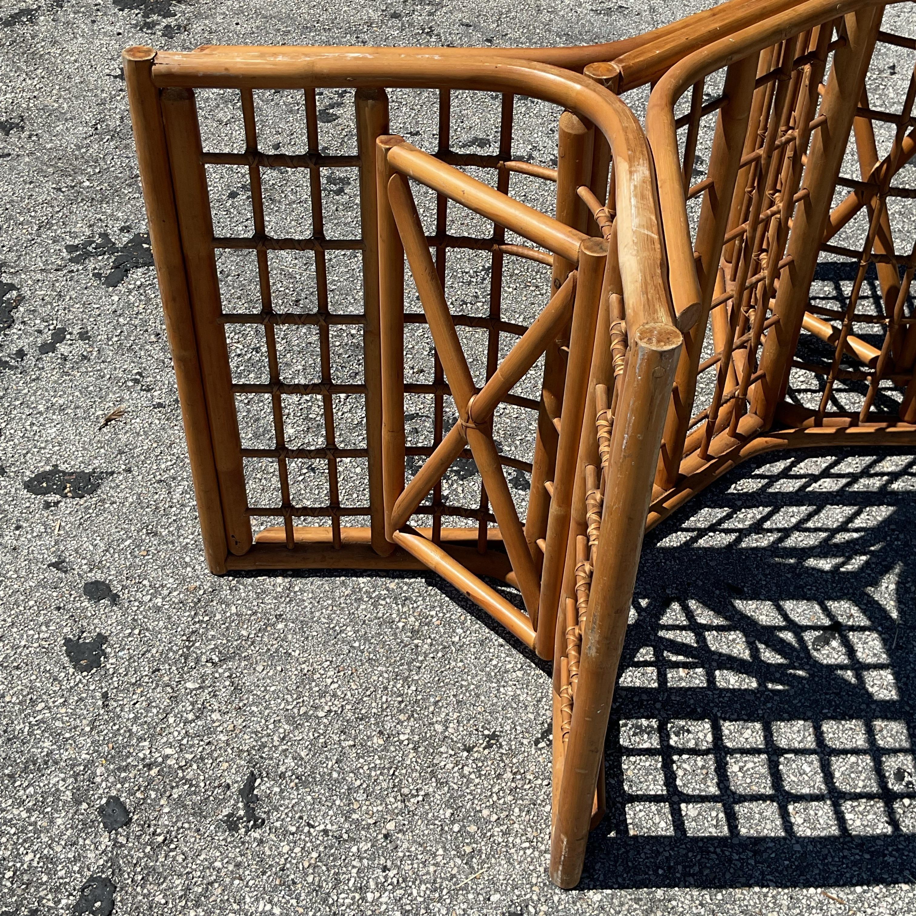 Vintage Coastal Grid Rattan Dining Table Pedestal Base For Sale 1