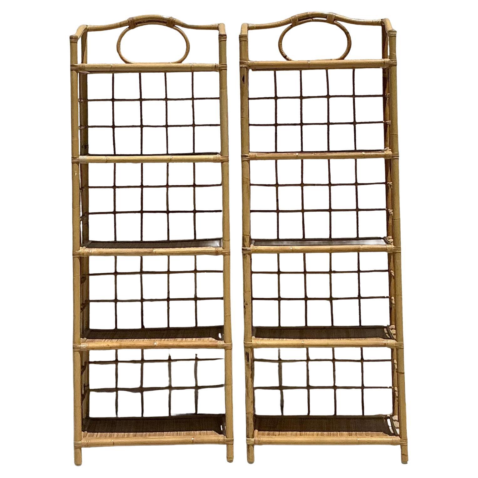 Vintage Coastal Grid Rattan Low Etagere - Ein Paar