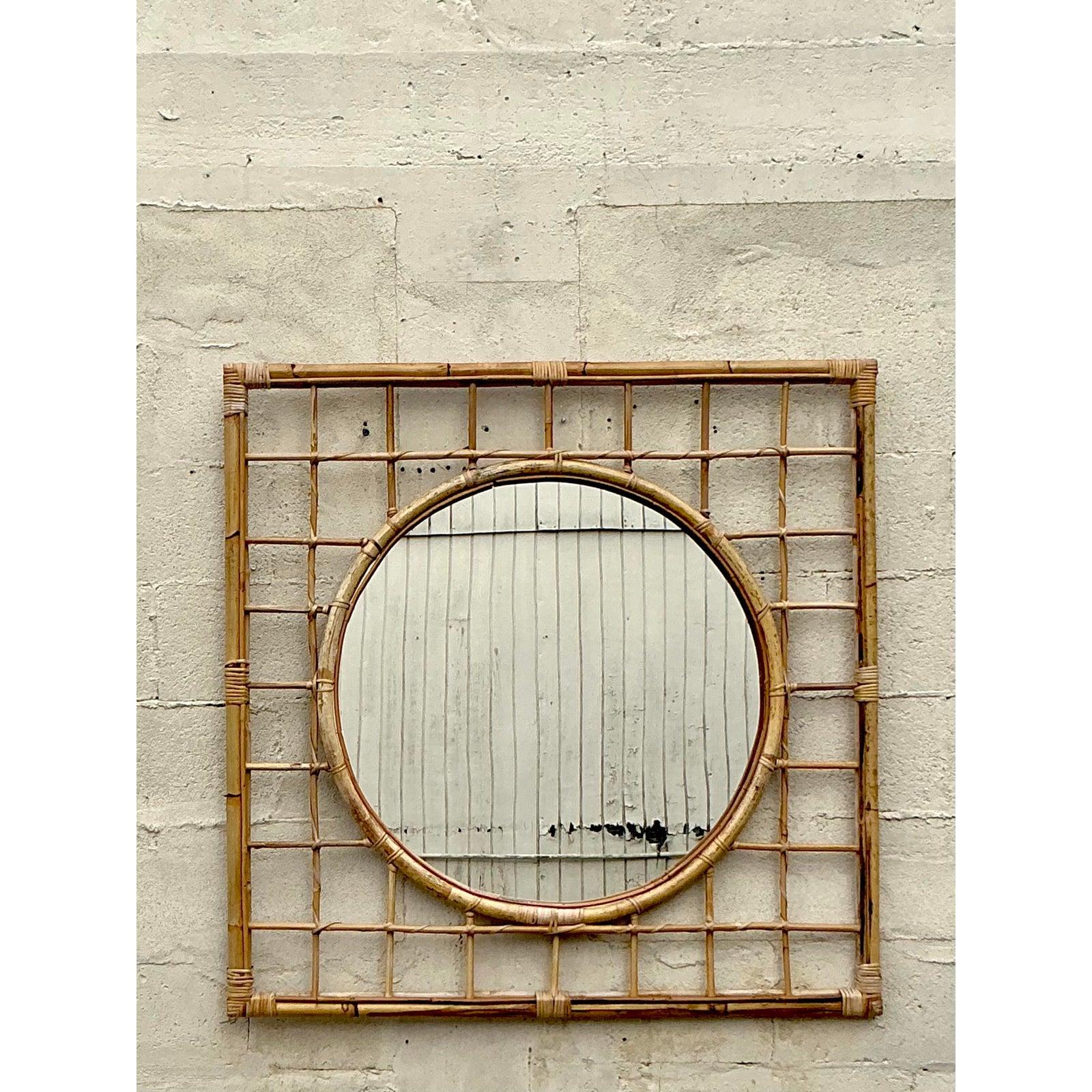 Vieux miroir côtier en rotin en vente 1