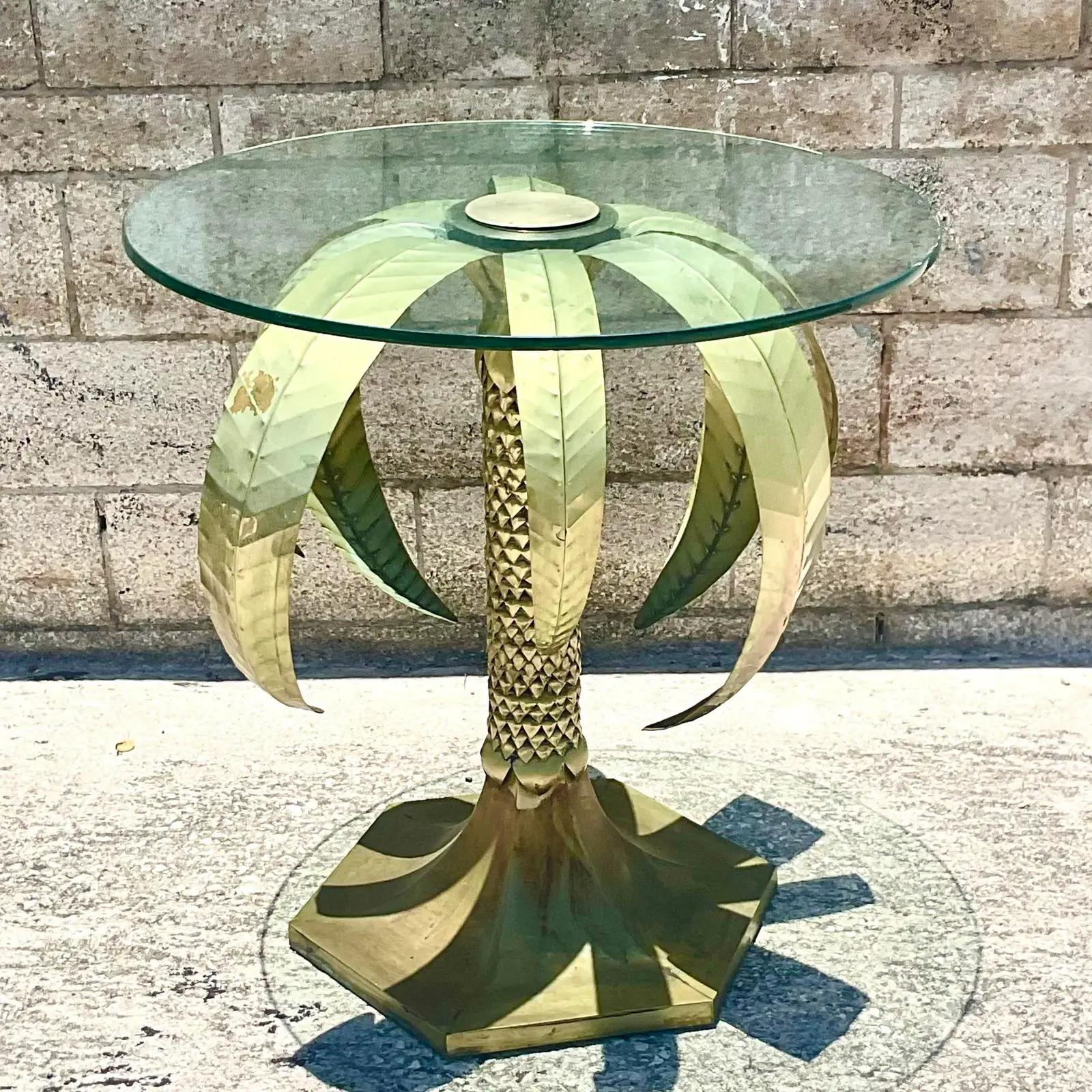 Vintage Coastal Hammered Brass Palm Tree Side Table In Good Condition In west palm beach, FL