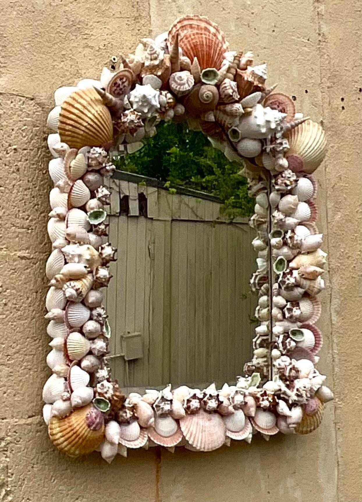 Vintage Coastal Hand Made Shell Spiegel im Zustand „Gut“ im Angebot in west palm beach, FL