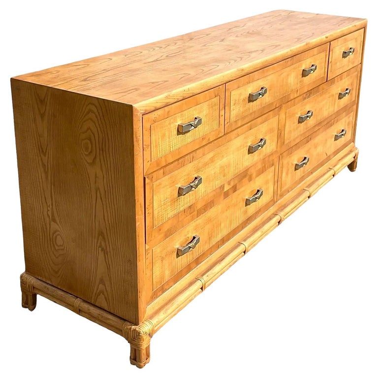 Vintage Coastal Henredon Bamboo Trim Dresser For Sale at 1stDibs