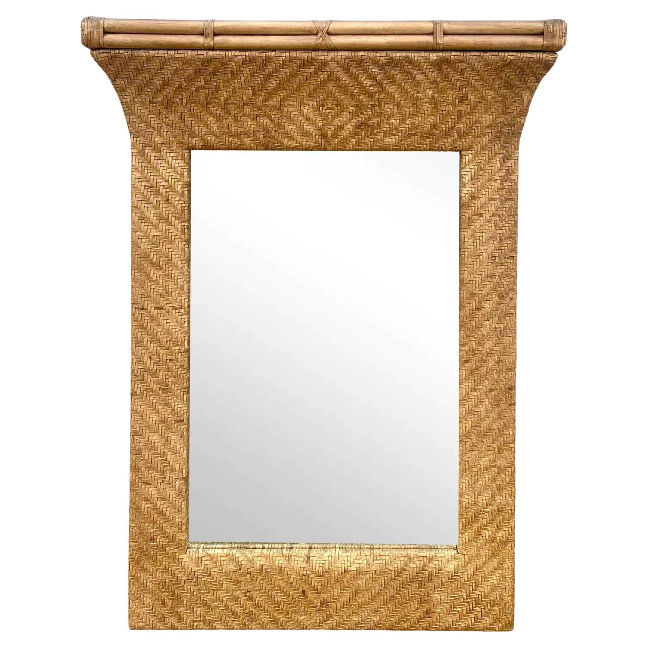 Vieux miroir côtier Henredon tissé en cuir et bambou en vente