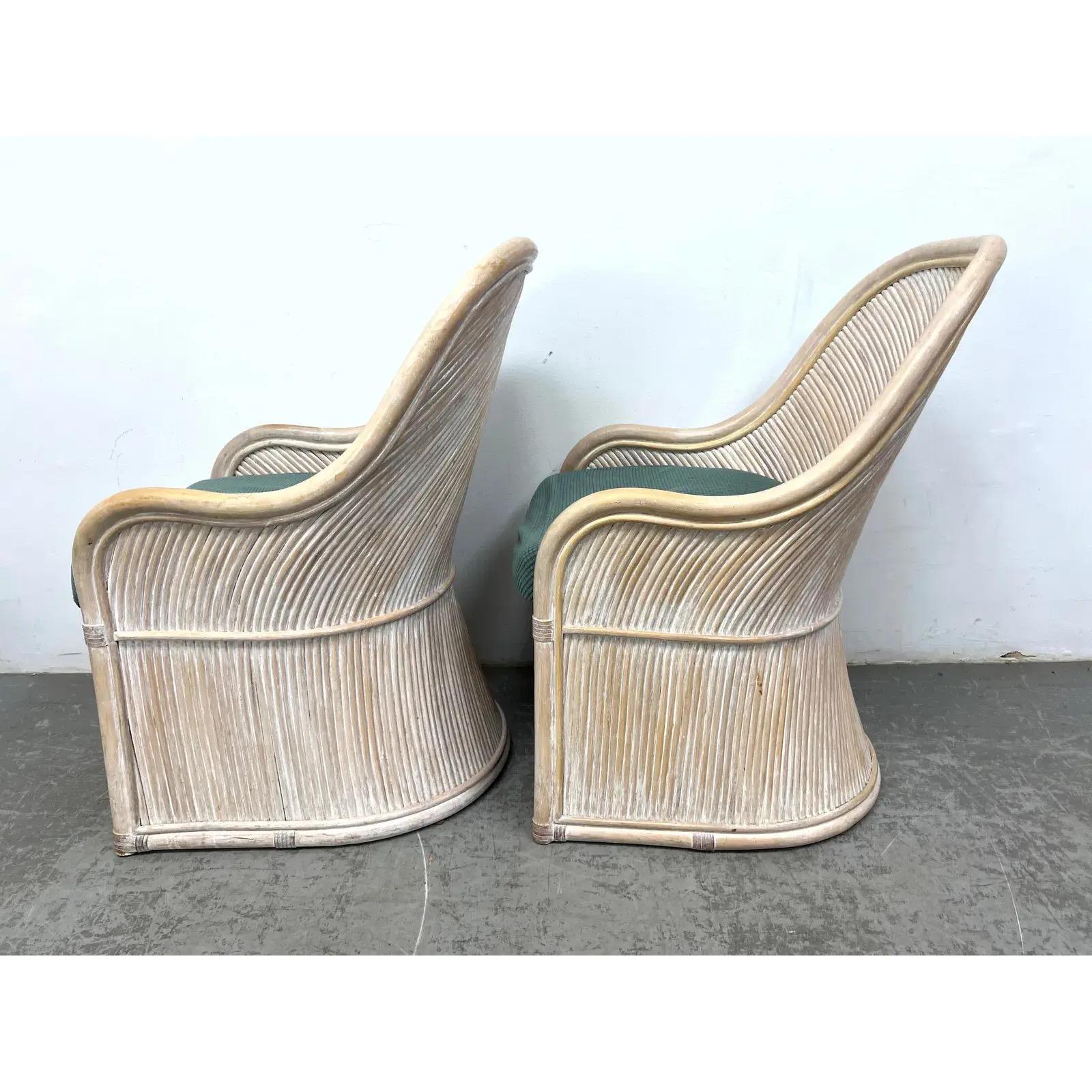 Ensemble de salle à manger en osier et roseau Henry Link, fabriqué aux Philippines - 5 pièces

Ensemble de salle à manger cinq pièces de Henry Link, fabriqué aux Philippines.
Comprend quatre chaises en osier avec de nouveaux coussins Sunbrella et