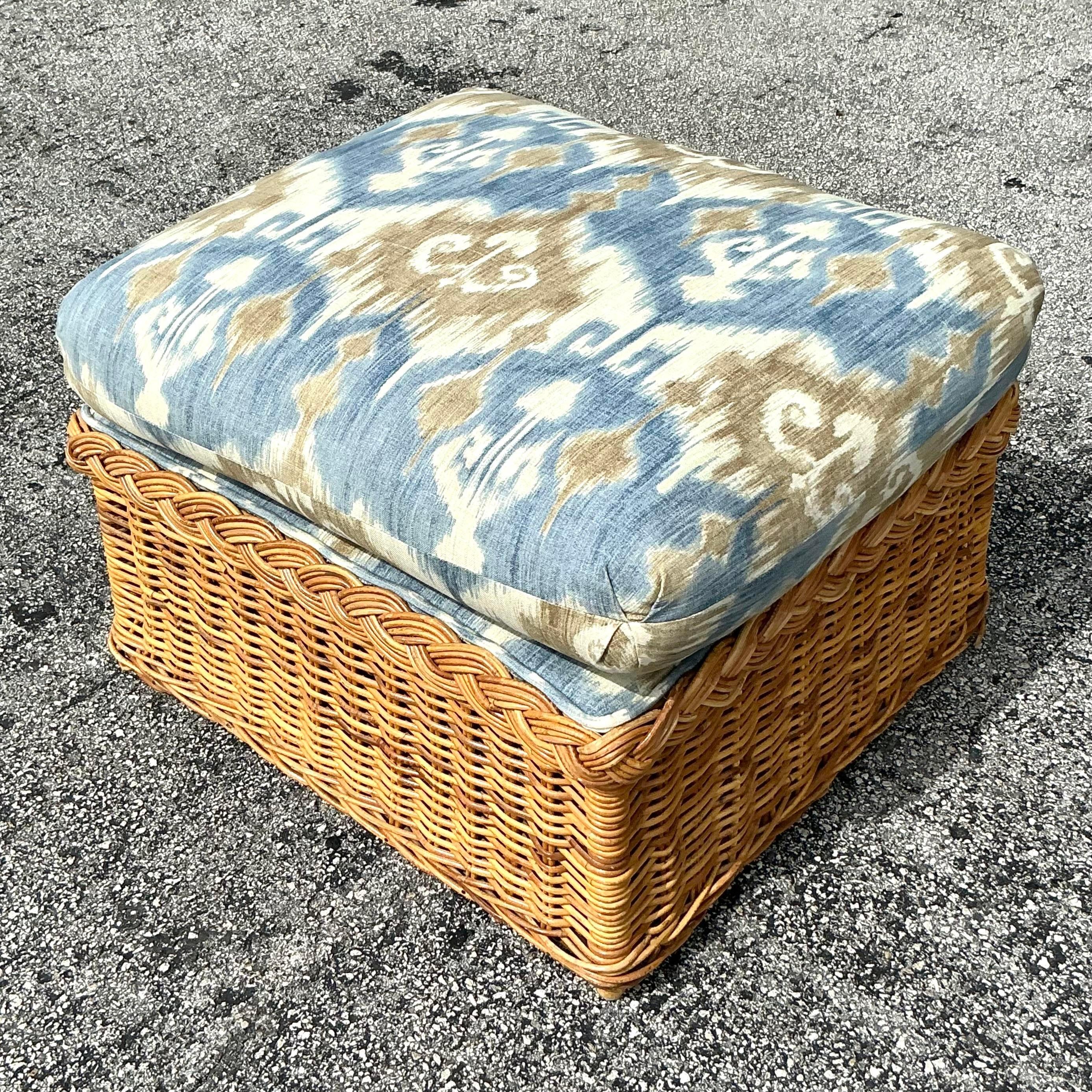 Philippin Pouf en rotin tressé Ikat Vintage Coastal en vente