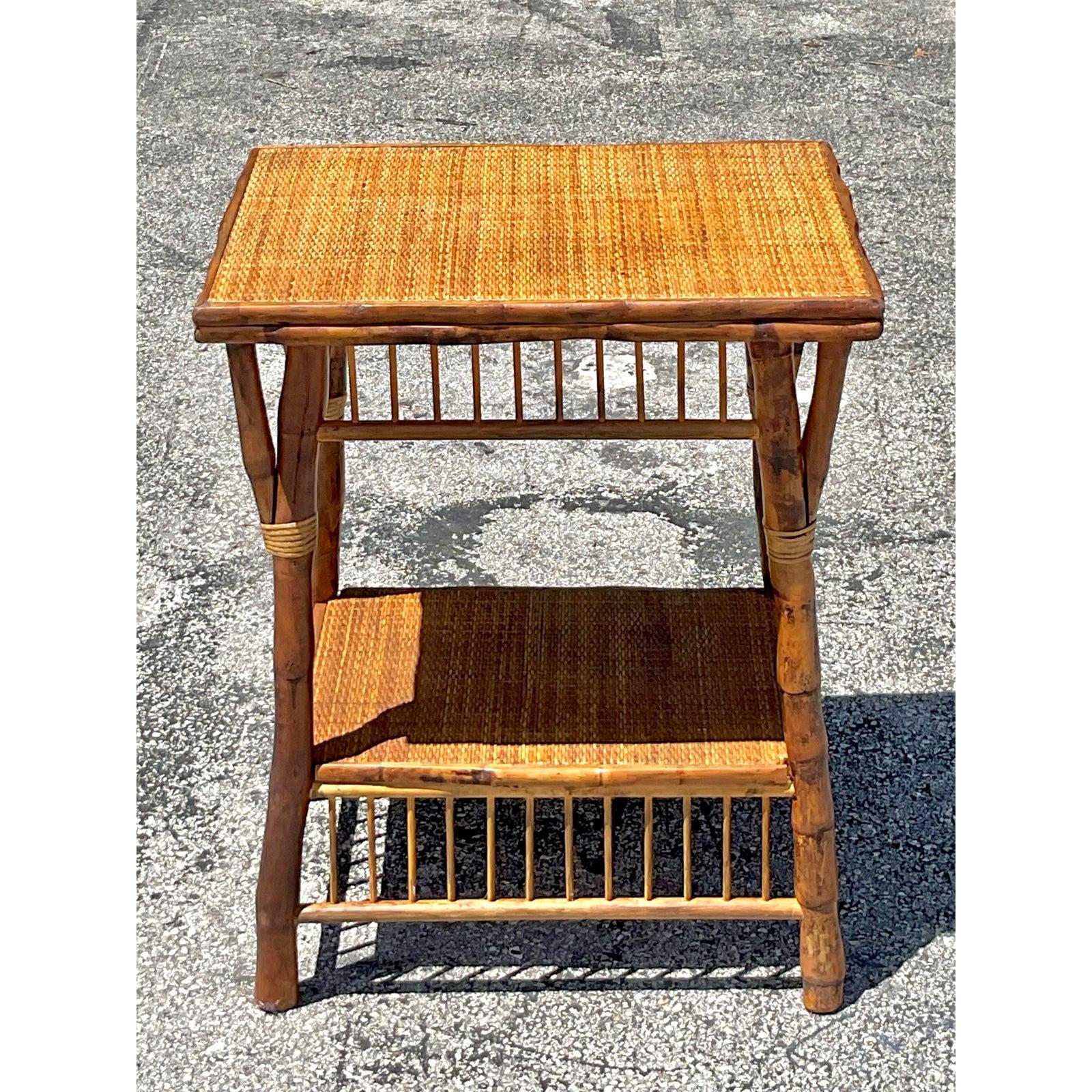 Philippin Vintage Coastal Kenian Tortoise Bamboo Side Table en vente