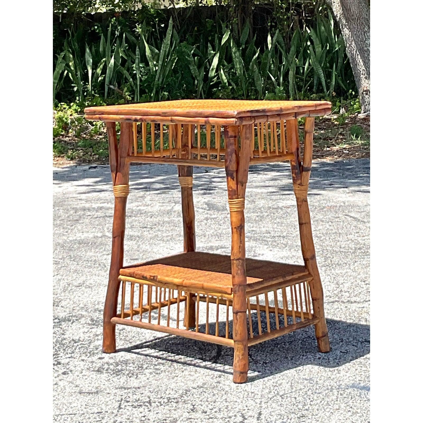 XXIe siècle et contemporain Vintage Coastal Kenian Tortoise Bamboo Side Table en vente