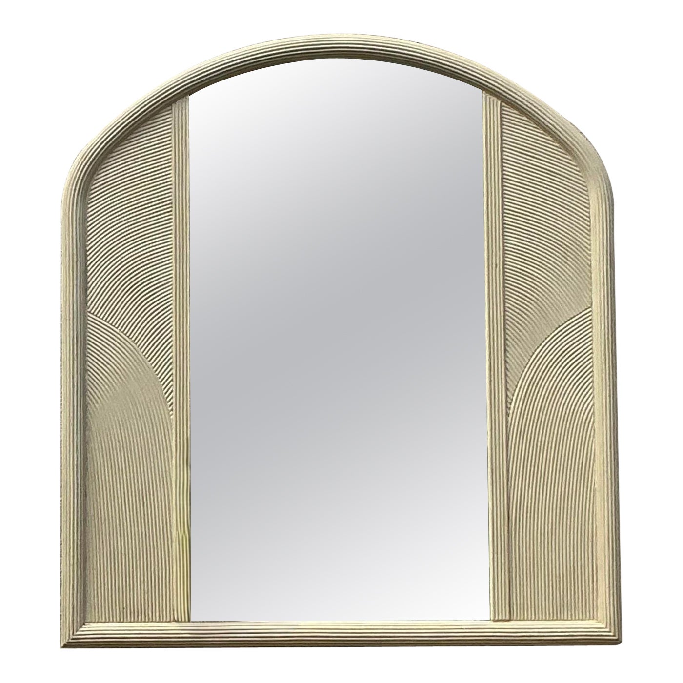 Espejo arqueado vintage Coastal Lenoir Pencil Reed