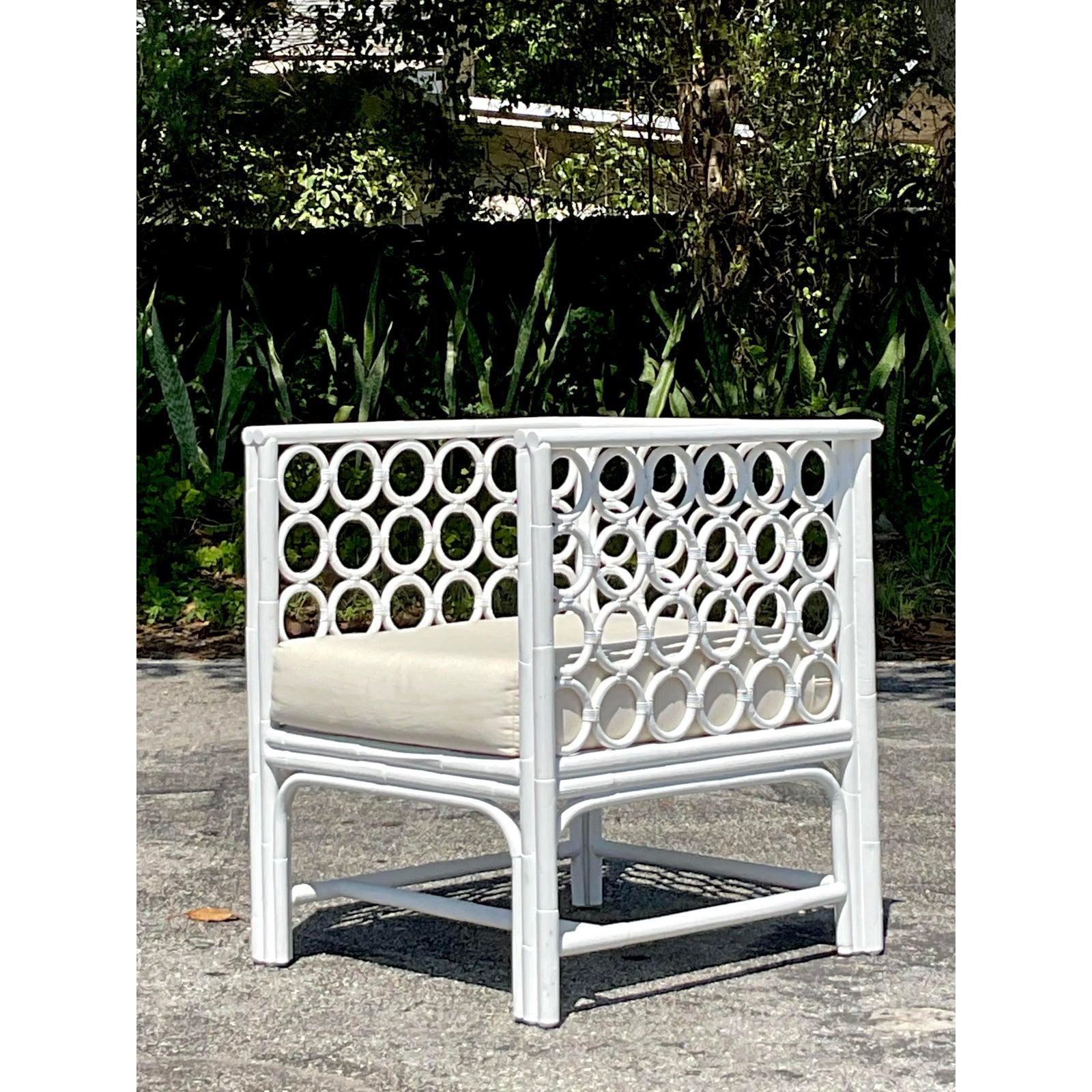 Vintage Coastal Loop Rattan Lounge Stuhl im Angebot 3