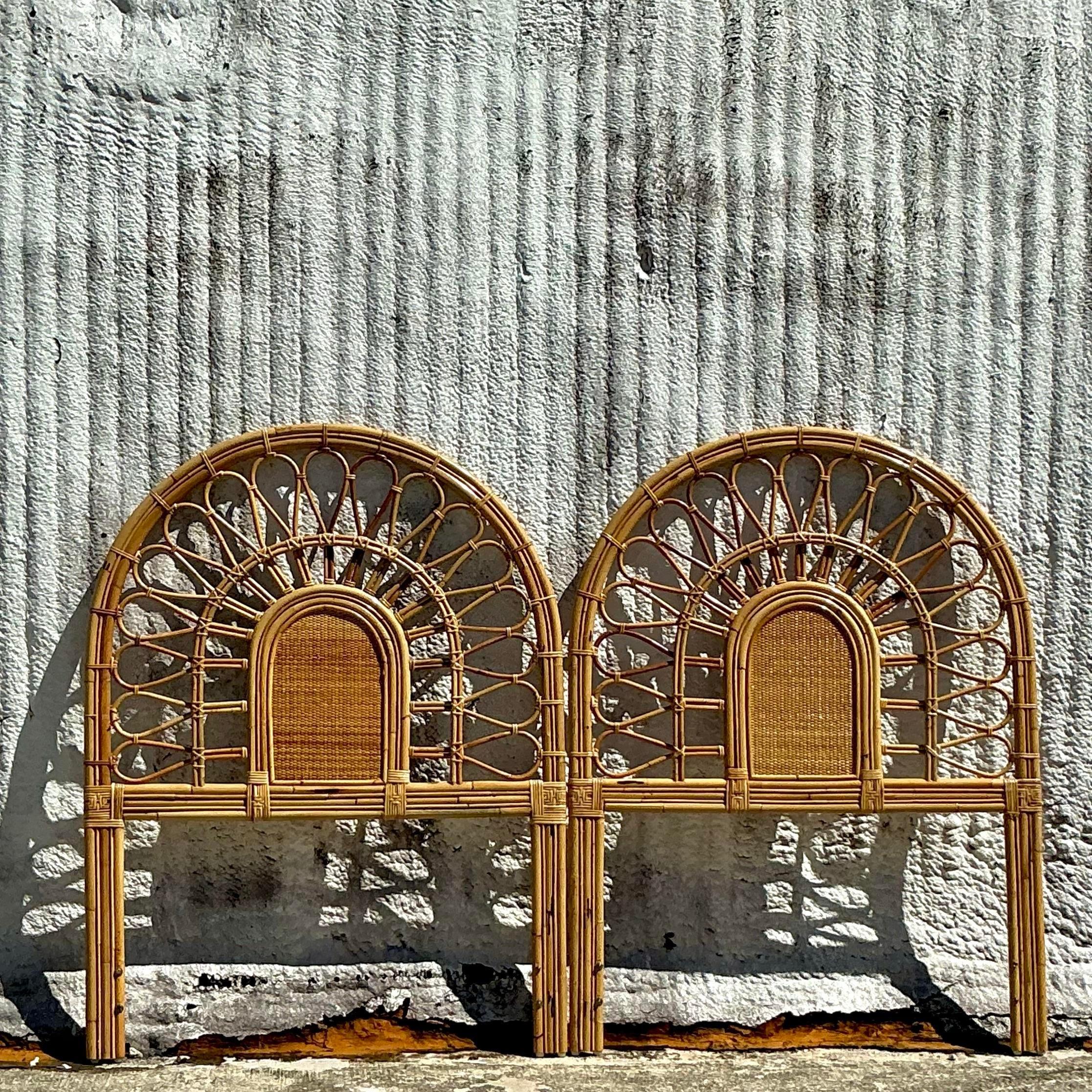 XX secolo Testiere gemelle in rattan Looping vintage - una coppia in vendita