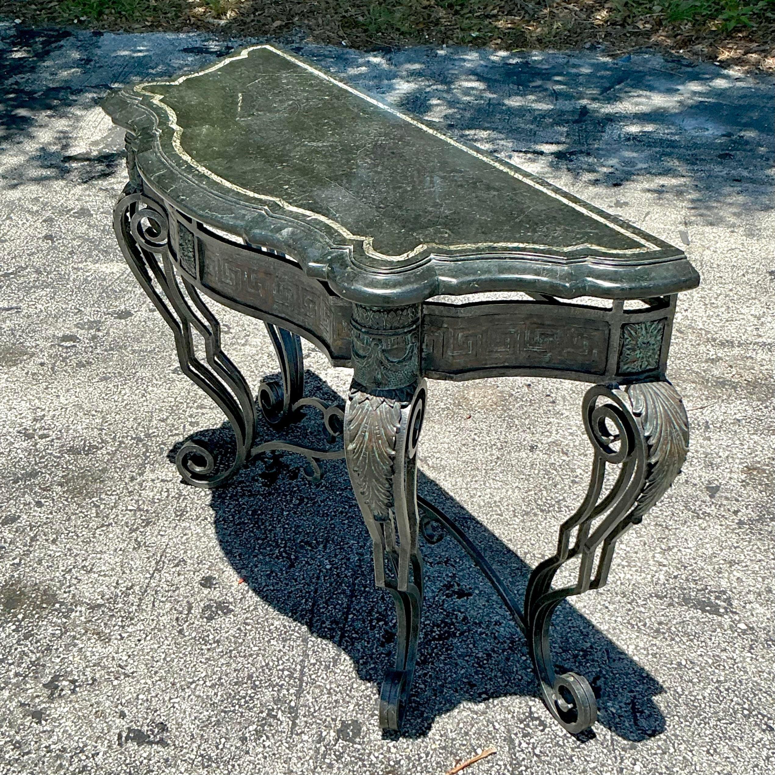 Metallo Tavolo consolle costiero d'epoca Maitland Smith Greek Key in vendita