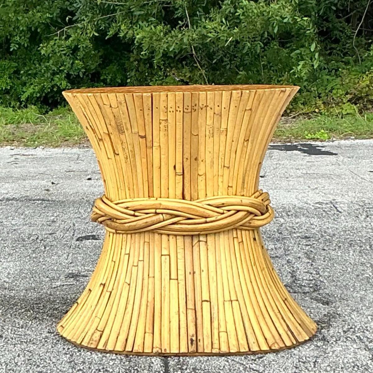 Bohème Console vintage Coastal McGuire Sheath of Wheat en vente