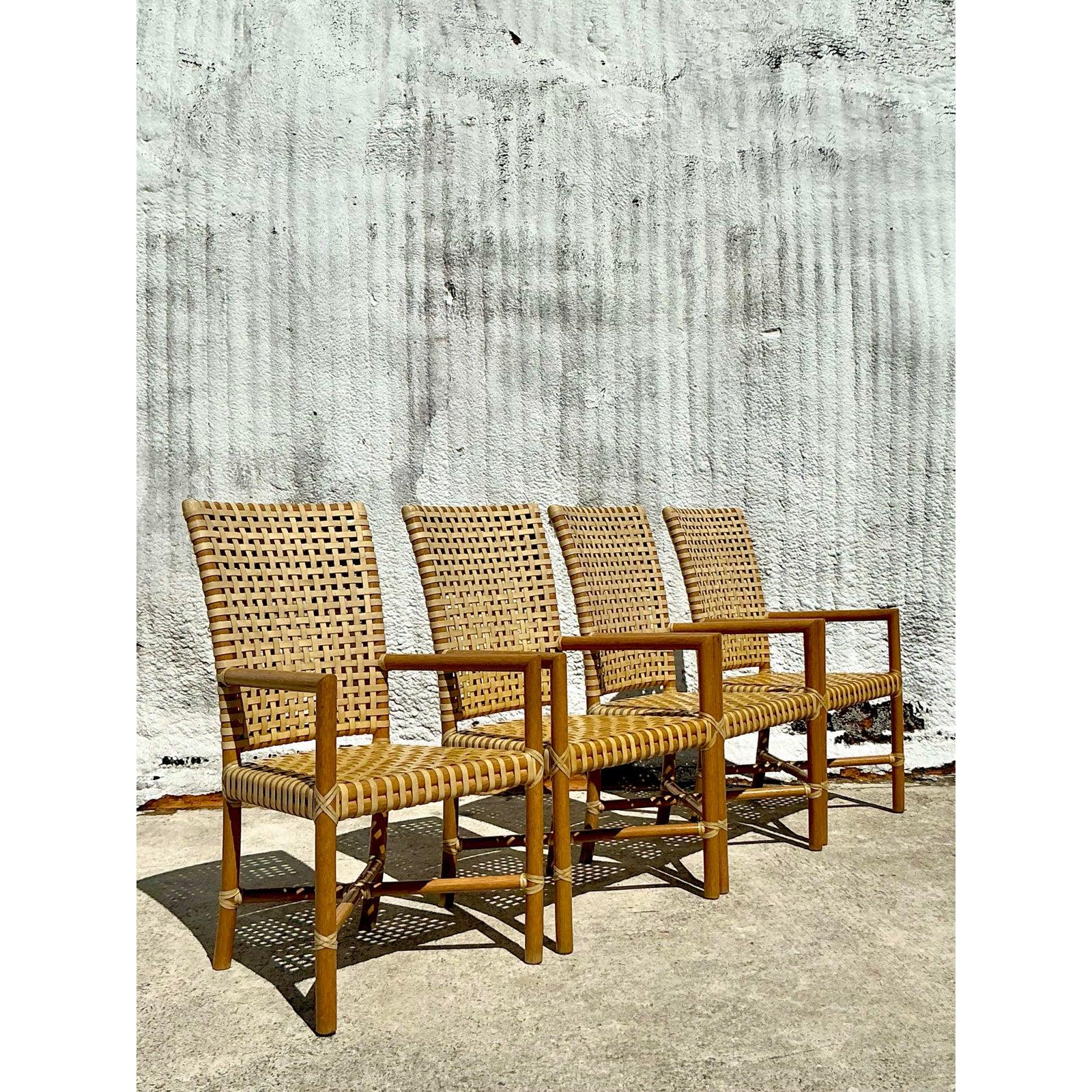 XX secolo Sedie da pranzo vintage in pelle di vitello intrecciata McGuire - Set di 4 in vendita
