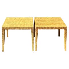 Vintage Coastal Milling Road Beistelltische aus gewebtem Rattan – ein Paar