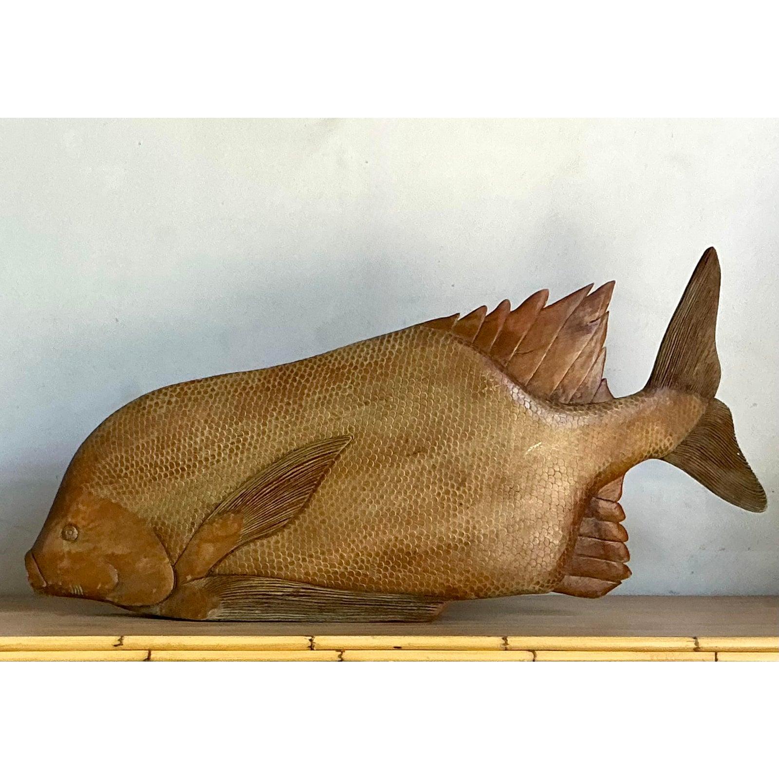 Legno Pesce monumentale costiero d'epoca in legno intagliato in vendita