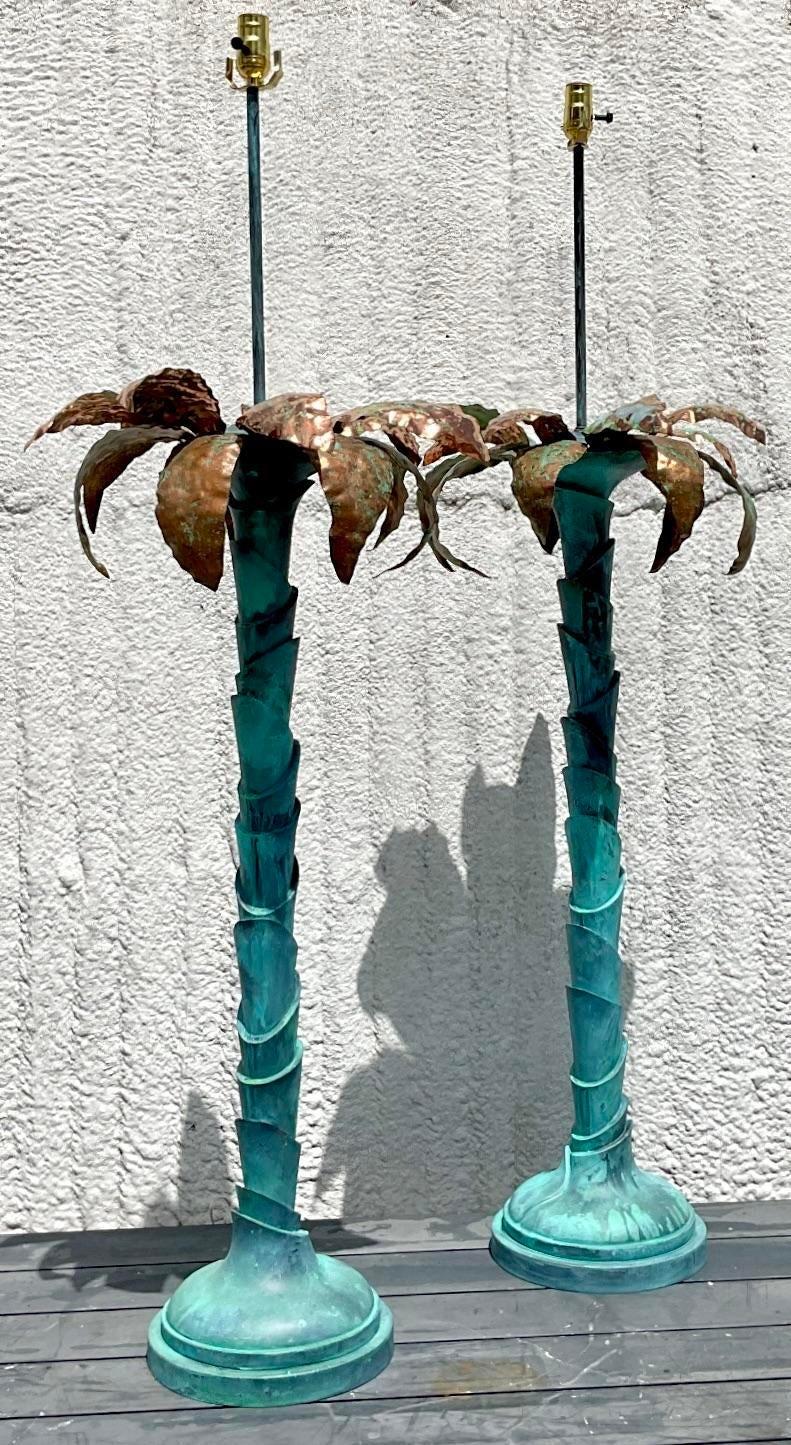 Lampade monumentali costiere d'epoca in rame patinato a forma di palma - una coppia in vendita 1