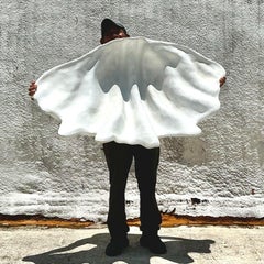 Vintage Coastal Monumental Resin Muschelschale