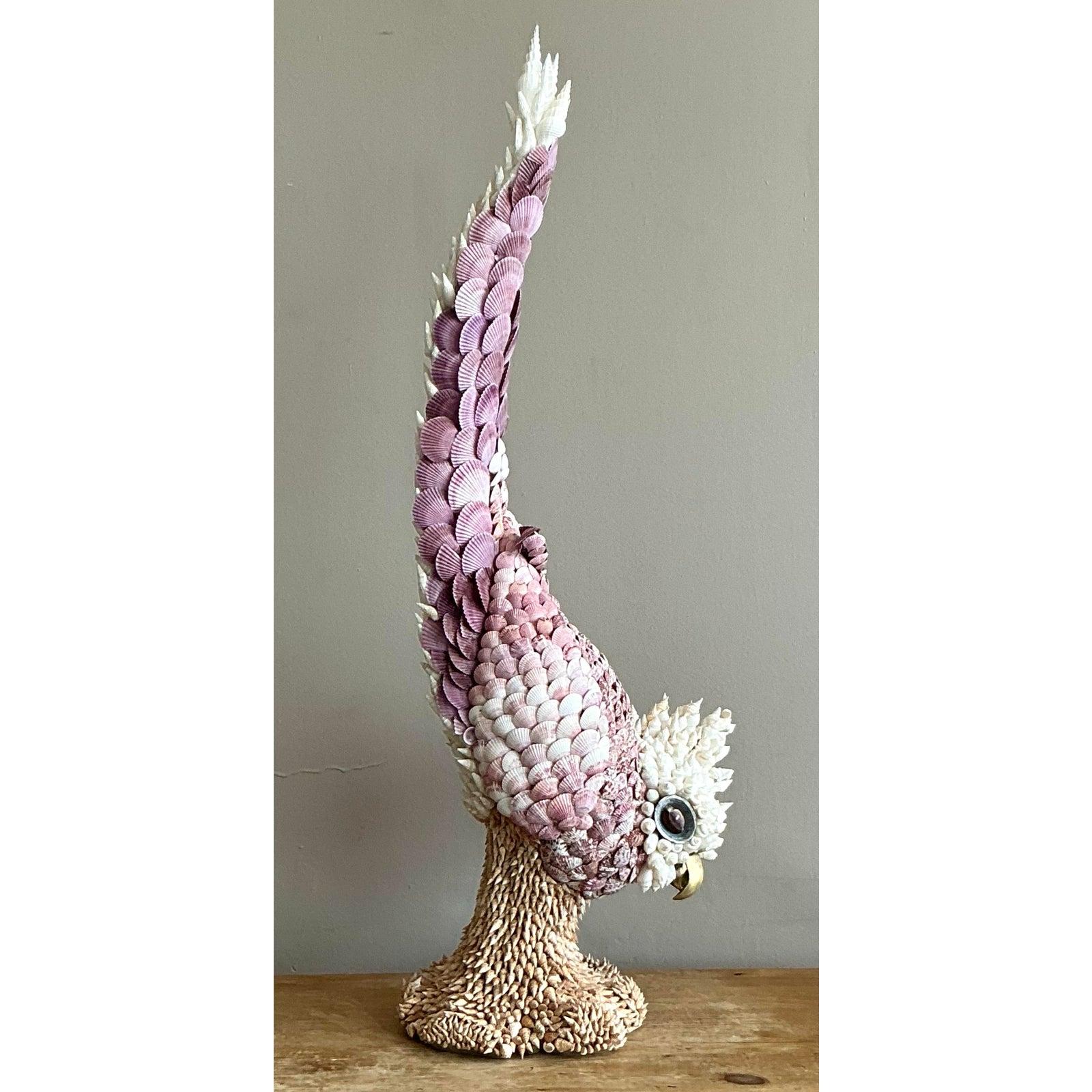 XX secolo Cacatua monumentale costiero d'epoca incrostato di conchiglie in vendita